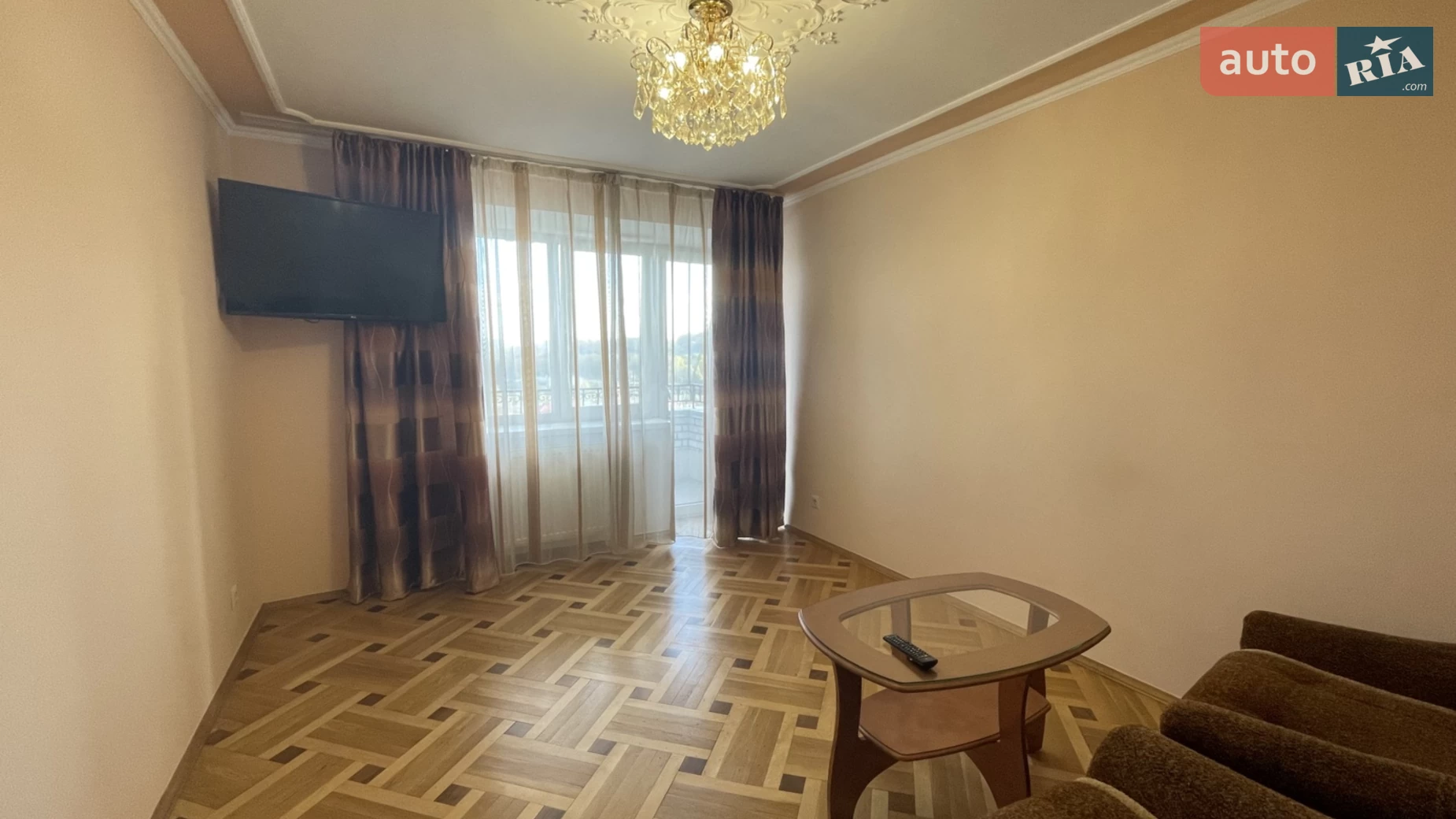 Продается 3-комнатная квартира 85 кв. м в Львове, ул. Черкасская, 4 - фото 2