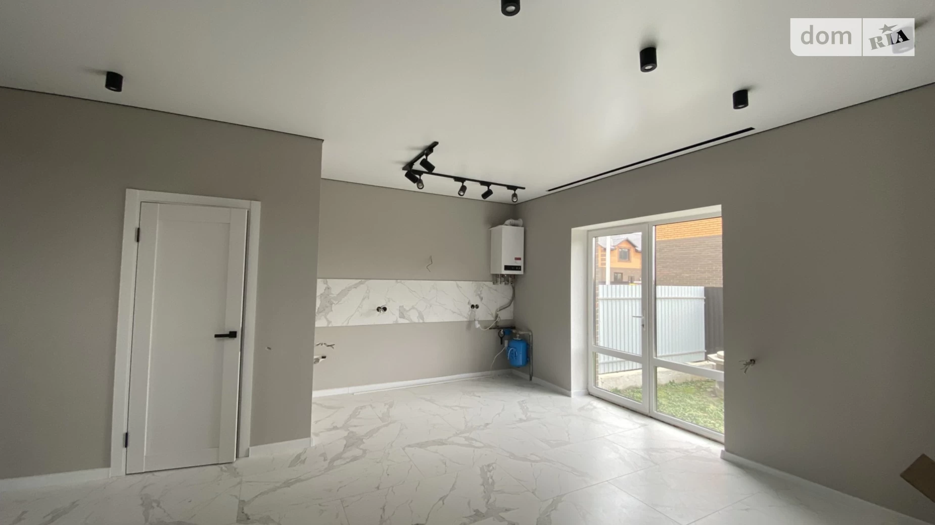 Продається частина будинку 105 кв. м з гаражем, цена: 112000 $ - фото 4