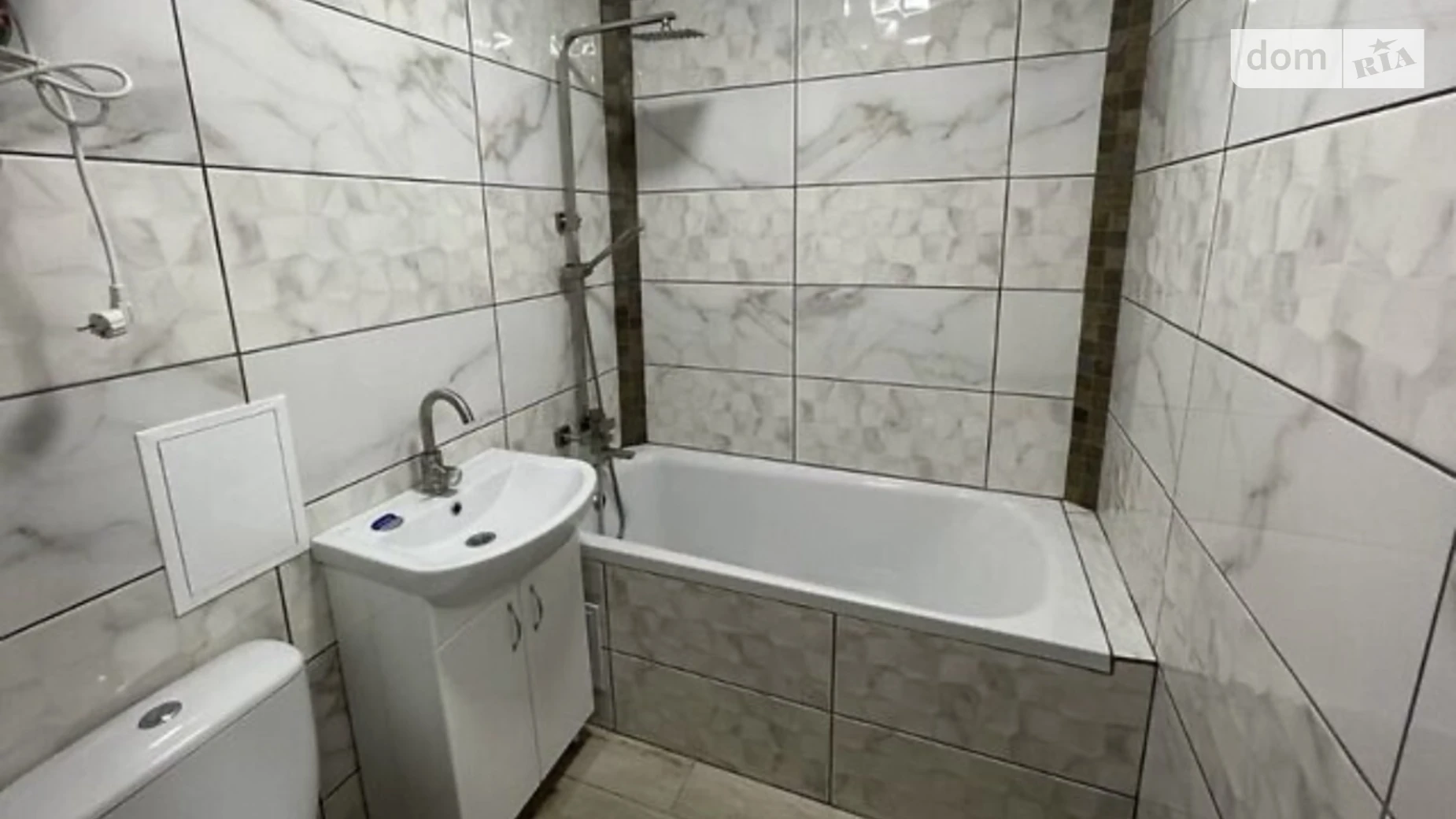 Сдается в аренду 1-комнатная квартира 48 кв. м в Хмельницком, ул. Каменецкая, 52 - фото 2