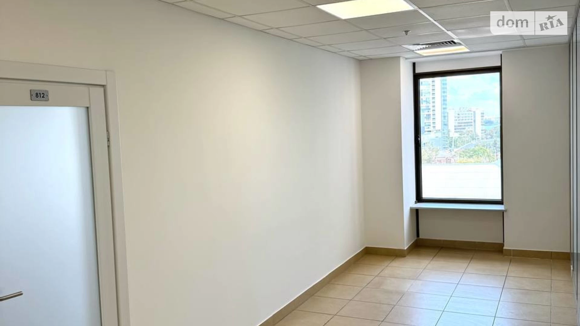 Сдается в аренду офис 47.3 кв. м в бизнес-центре, цена: 28380 грн - фото 2