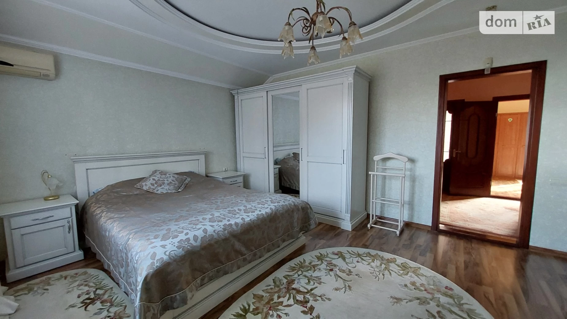 Продается дом на 2 этажа 260 кв. м с гаражом, цена: 298500 $ - фото 3