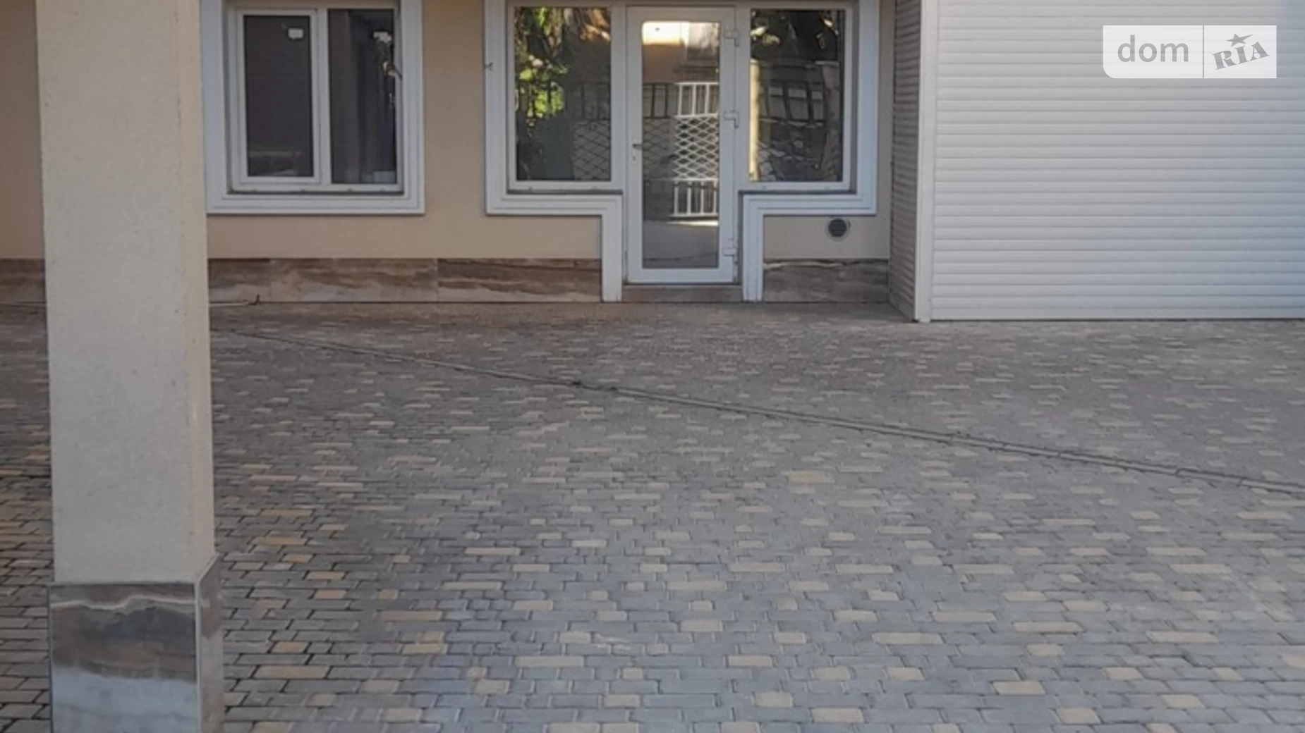 Продается 2-комнатная квартира 69 кв. м в Одессе, ул. Новосельского, 11 - фото 2