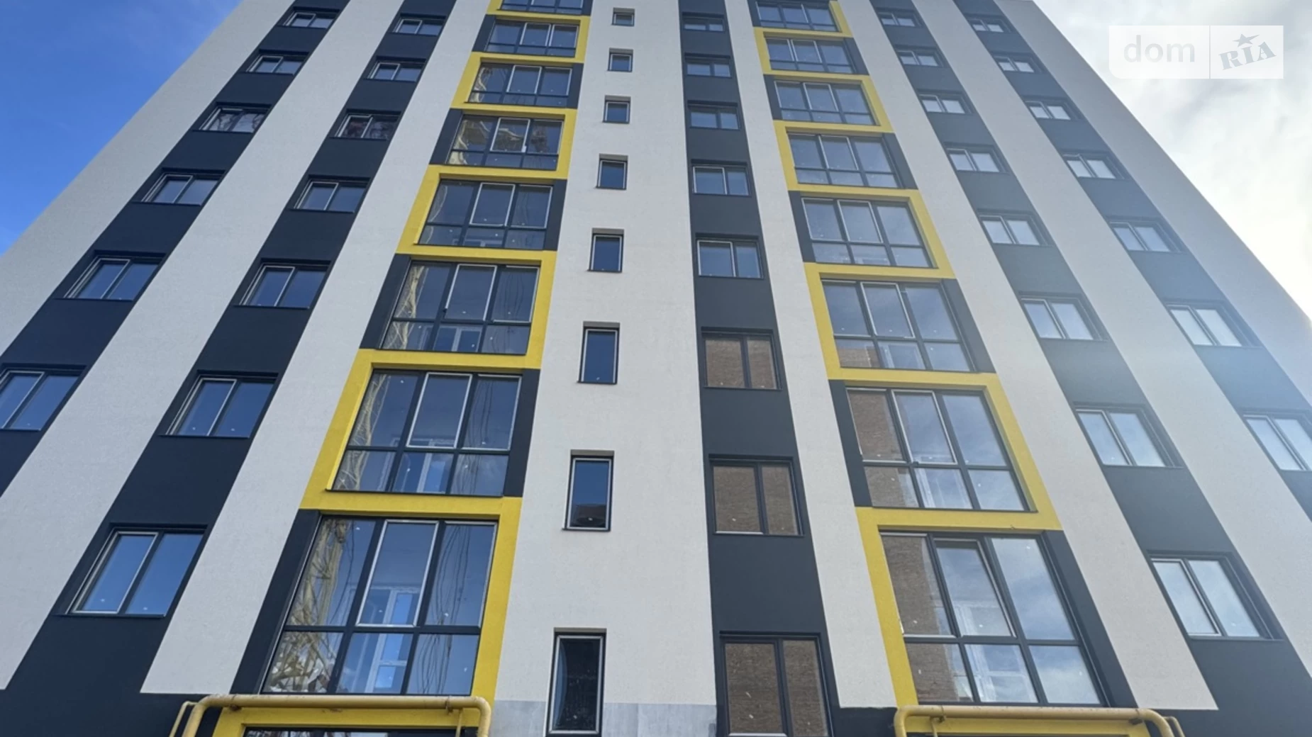 Продается 1-комнатная квартира 41 кв. м в Зарванцах, ул. Одесская, 3А - фото 3