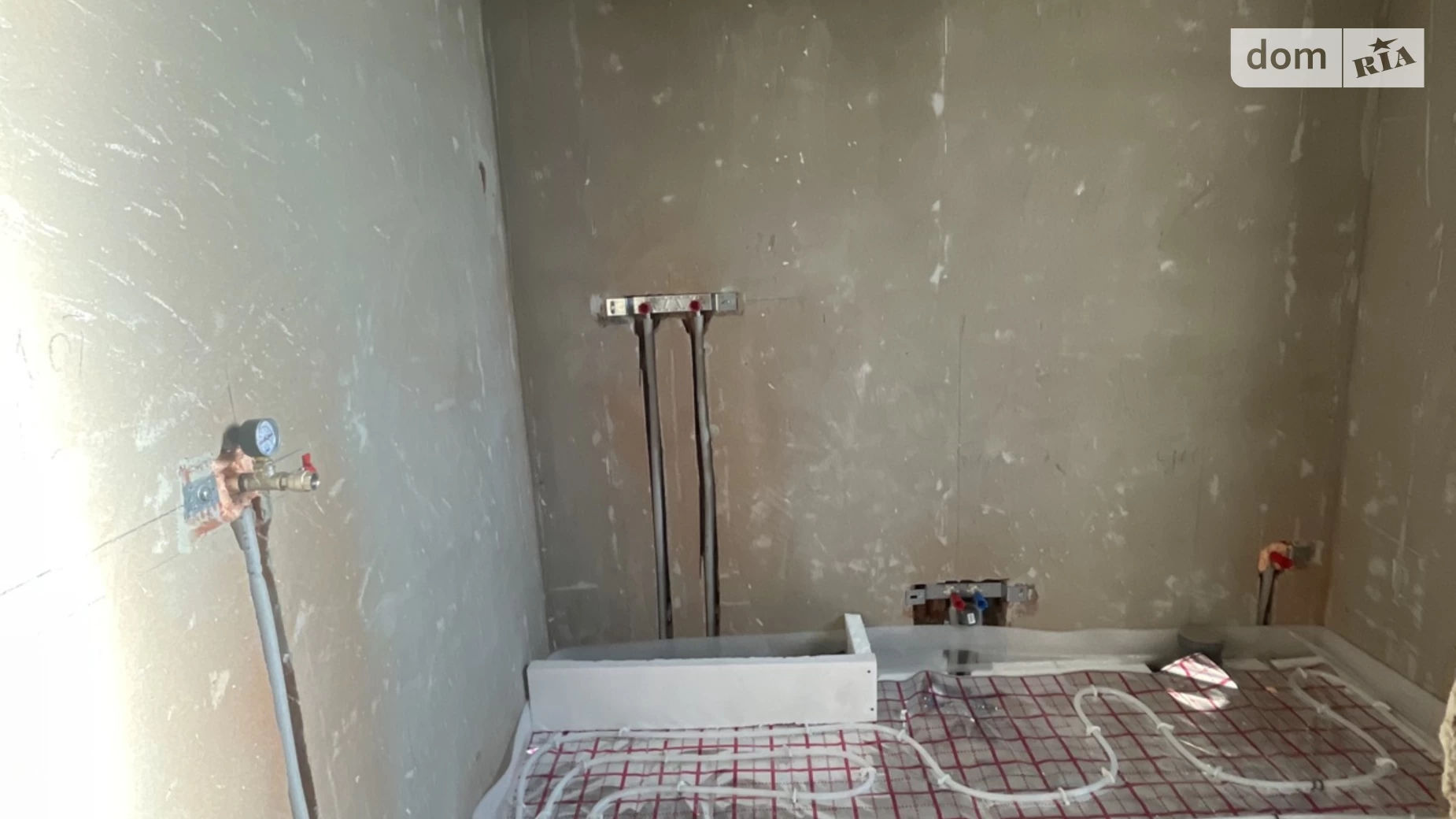 Продается дом на 2 этажа 133 кв. м с садом, цена: 165000 $ - фото 2