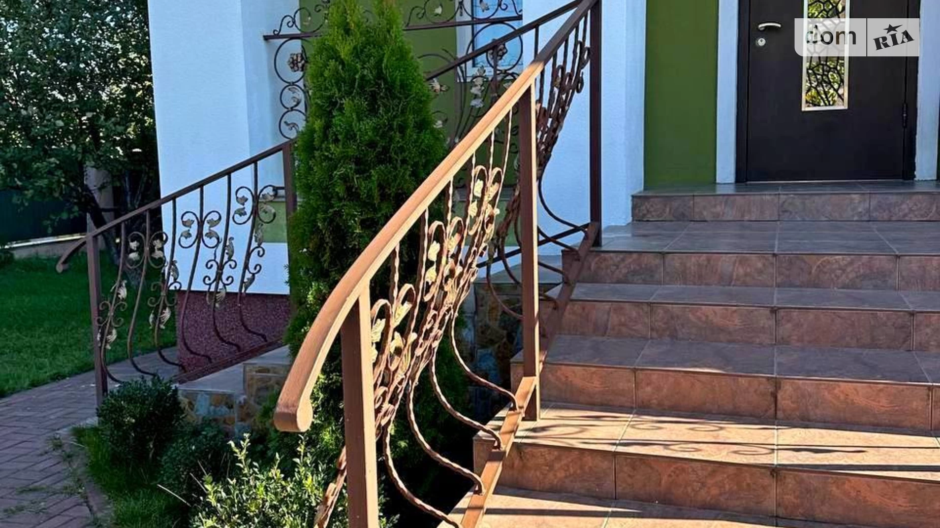 Продается дом на 2 этажа 240 кв. м с беседкой, цена: 160000 $ - фото 2