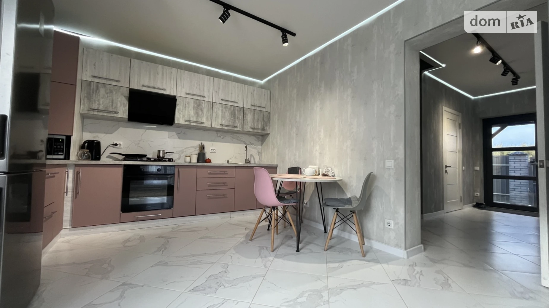 Продается дом на 2 этажа 106.6 кв. м с подвалом, цена: 135000 $ - фото 2