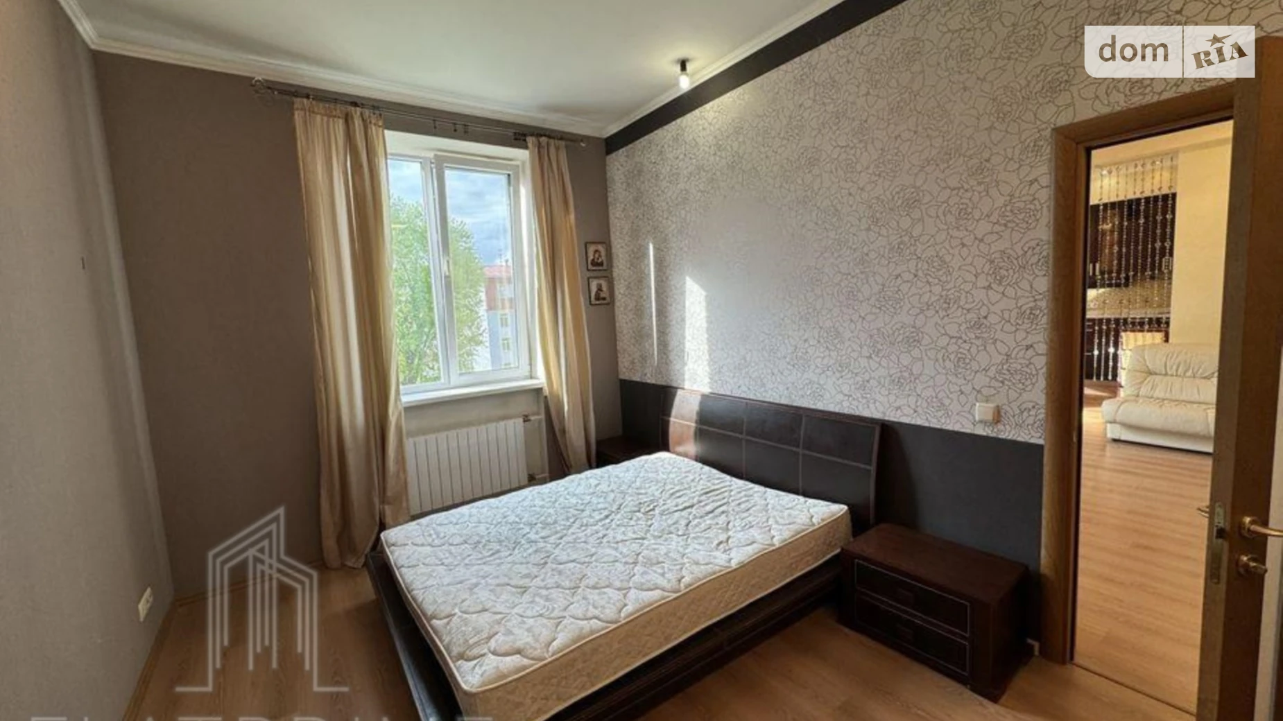 Продается 2-комнатная квартира 61.64 кв. м в Киеве, ул. Деревлянская(Якира), 12/42 - фото 2