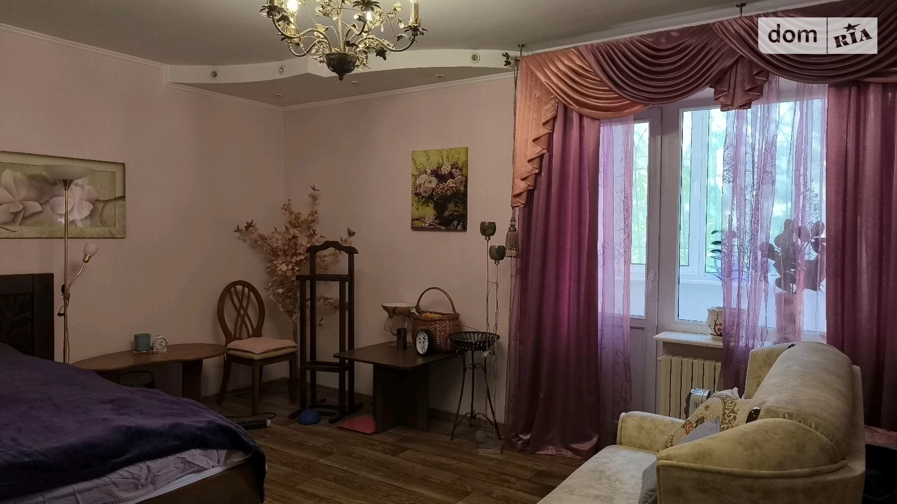Продается 2-комнатная квартира 74 кв. м в Одессе, ул. Тополевая, 18 - фото 2