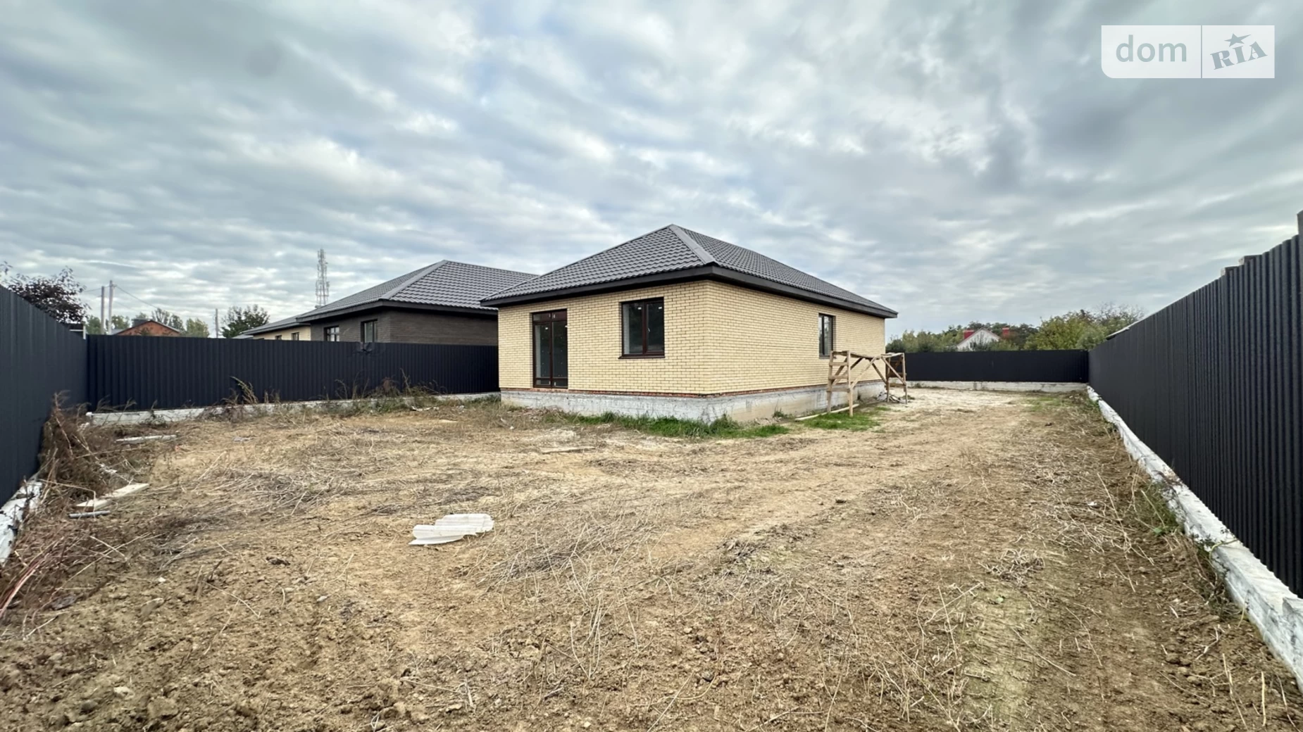 Продается одноэтажный дом 105 кв. м с садом, цена: 84500 $ - фото 3