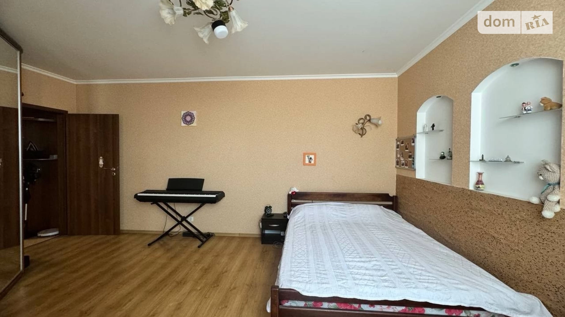 Продается 2-комнатная квартира 64 кв. м в Киеве, просп. Леся Курбаса(50-летия Октября), 5В - фото 4
