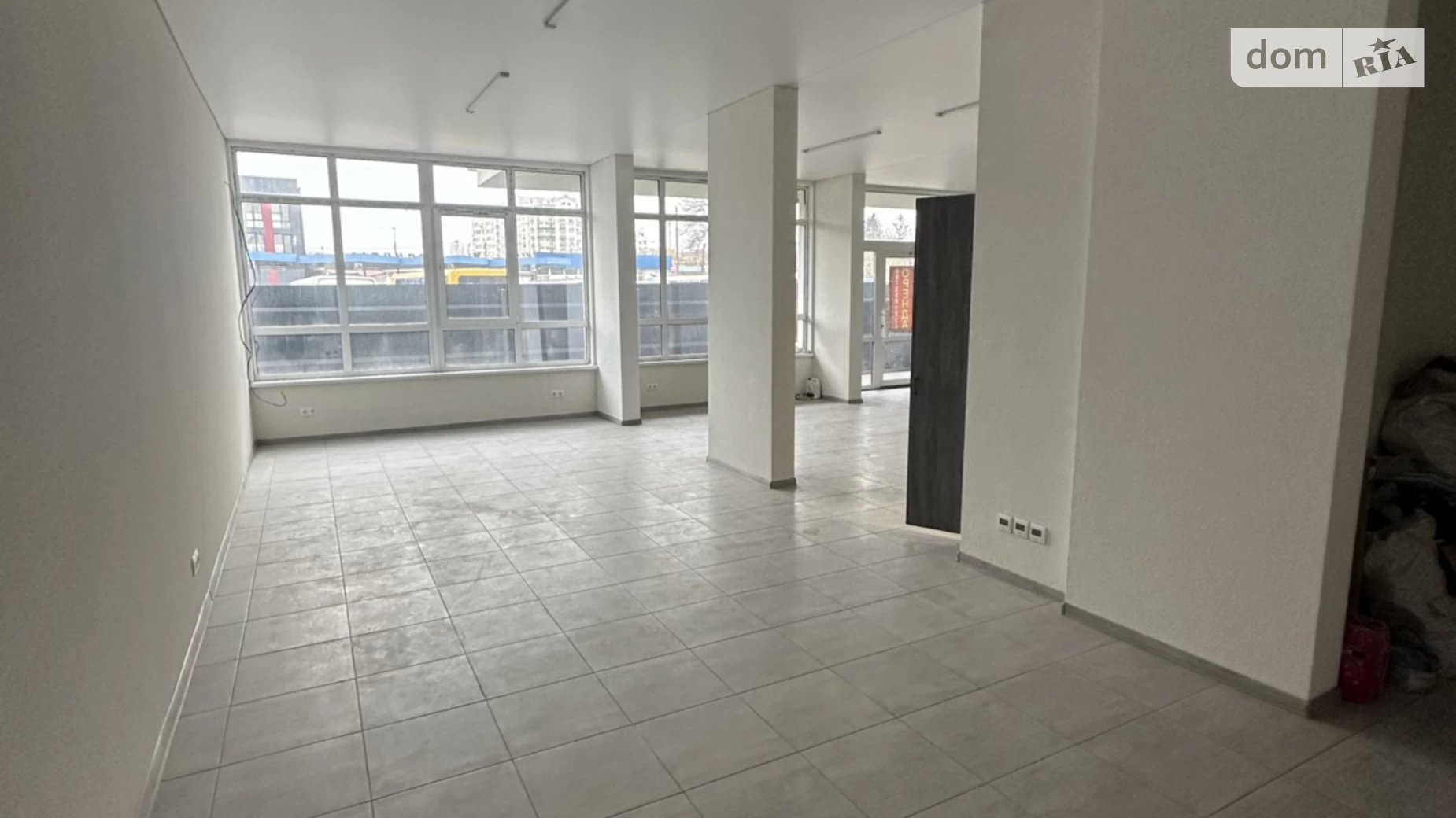Продается помещения свободного назначения 80 кв. м в 11-этажном здании, цена: 63000 $ - фото 2
