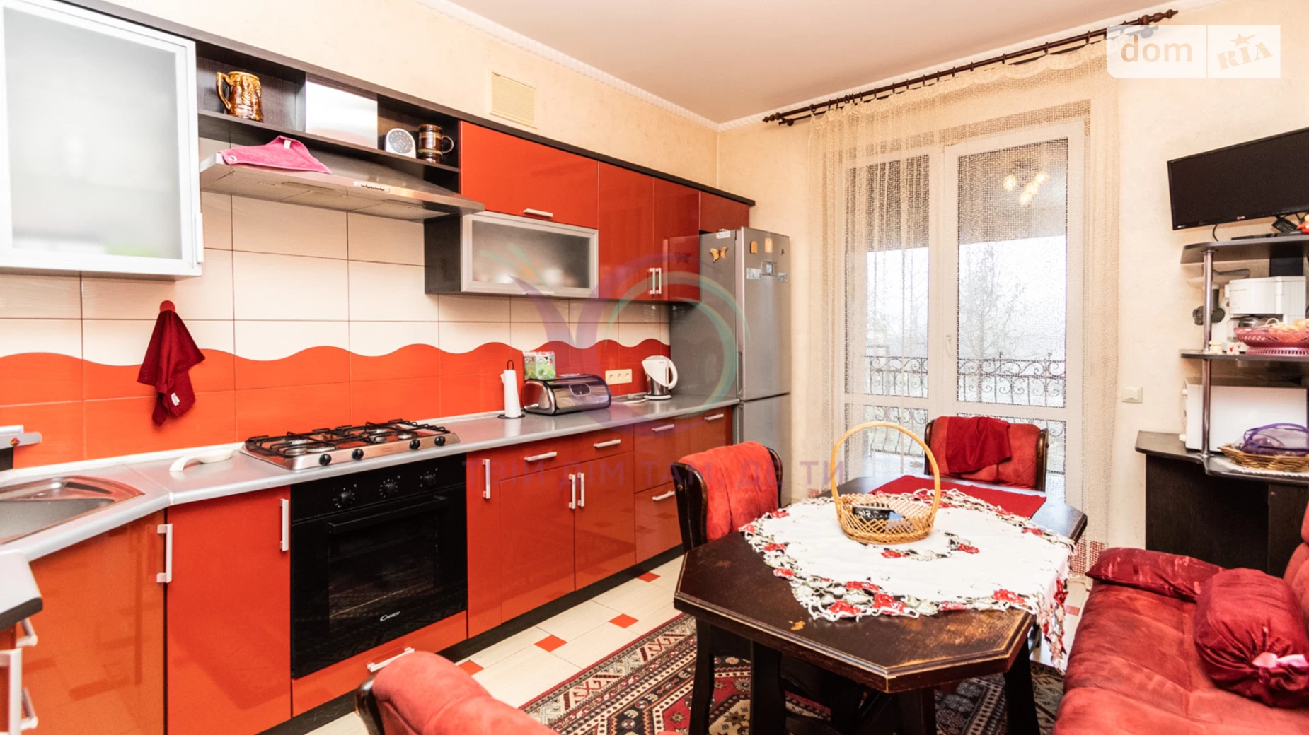 Продается дом на 2 этажа 260 кв. м с верандой, цена: 210000 $ - фото 2