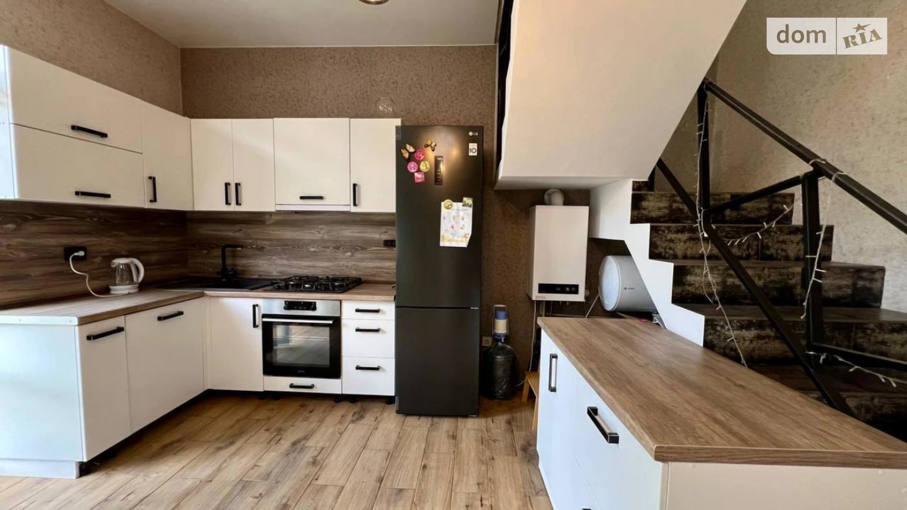 Продается дом на 2 этажа 99.2 кв. м с гаражом, цена: 165000 $ - фото 3