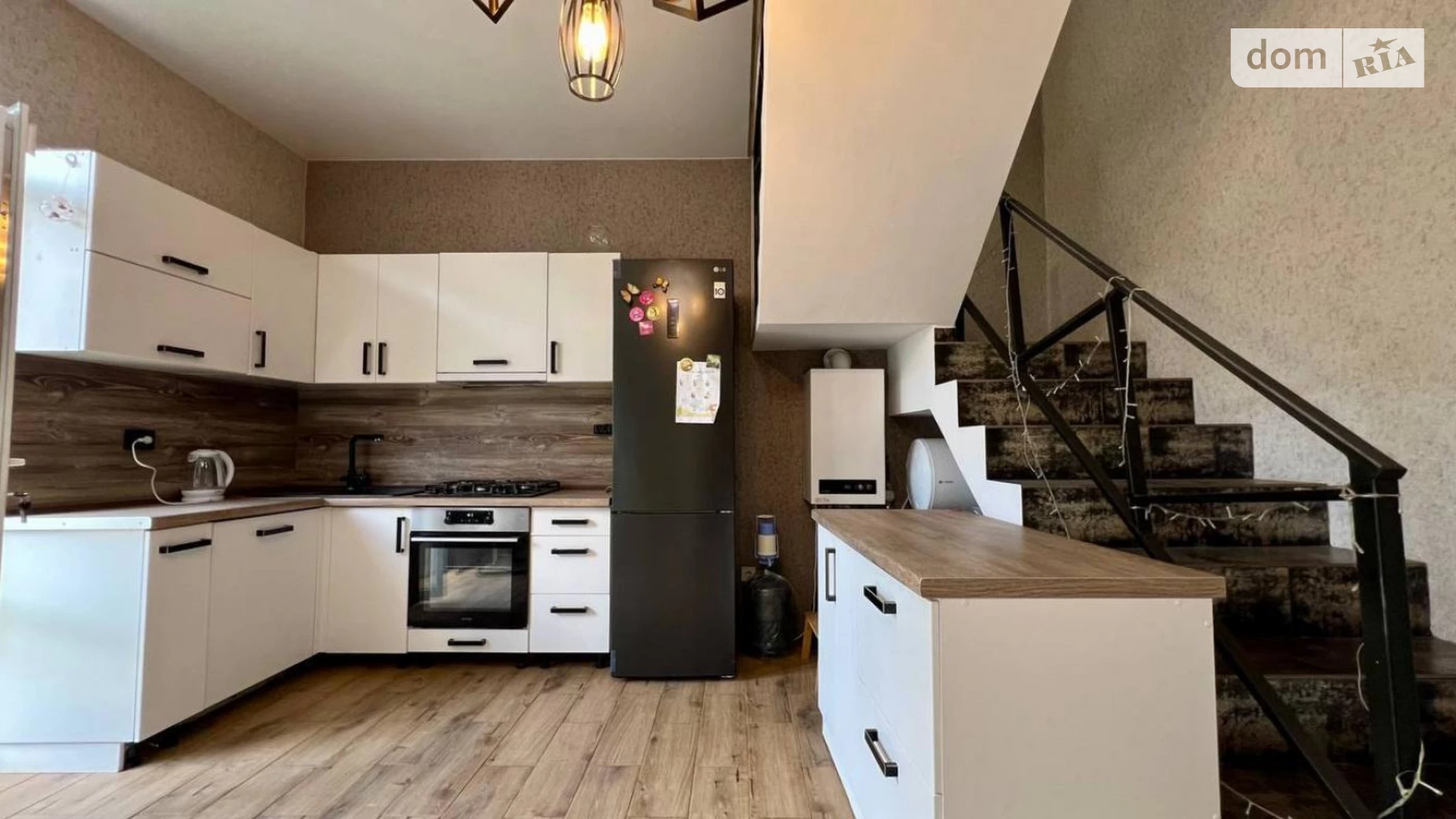 Продается дом на 2 этажа 99.2 кв. м с гаражом, цена: 165000 $ - фото 4