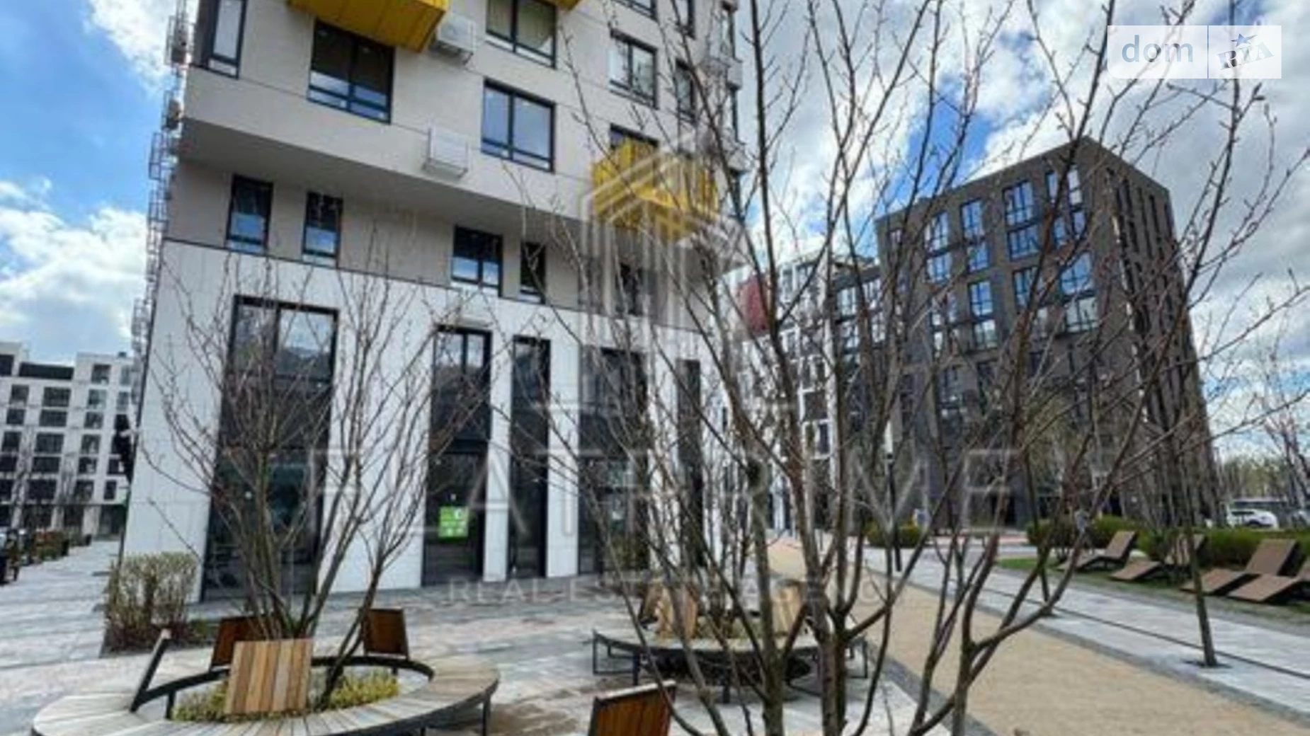 Продается 1-комнатная квартира 38 кв. м в Киеве, ул. Салютная, 2 - фото 4
