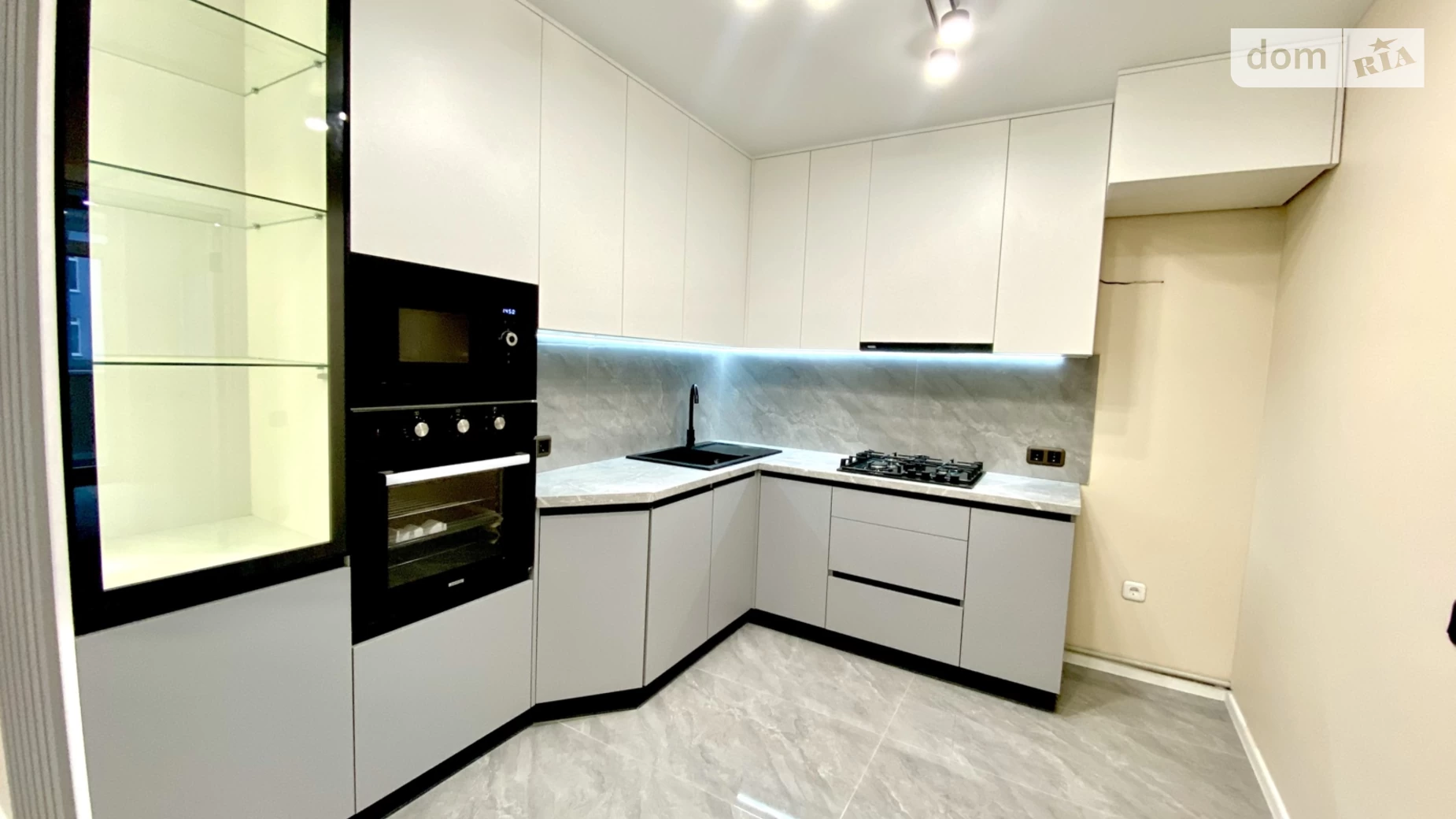 2-кімнатна квартира 57 кв. м у Тернополі, цена: 60000 $ - фото 3