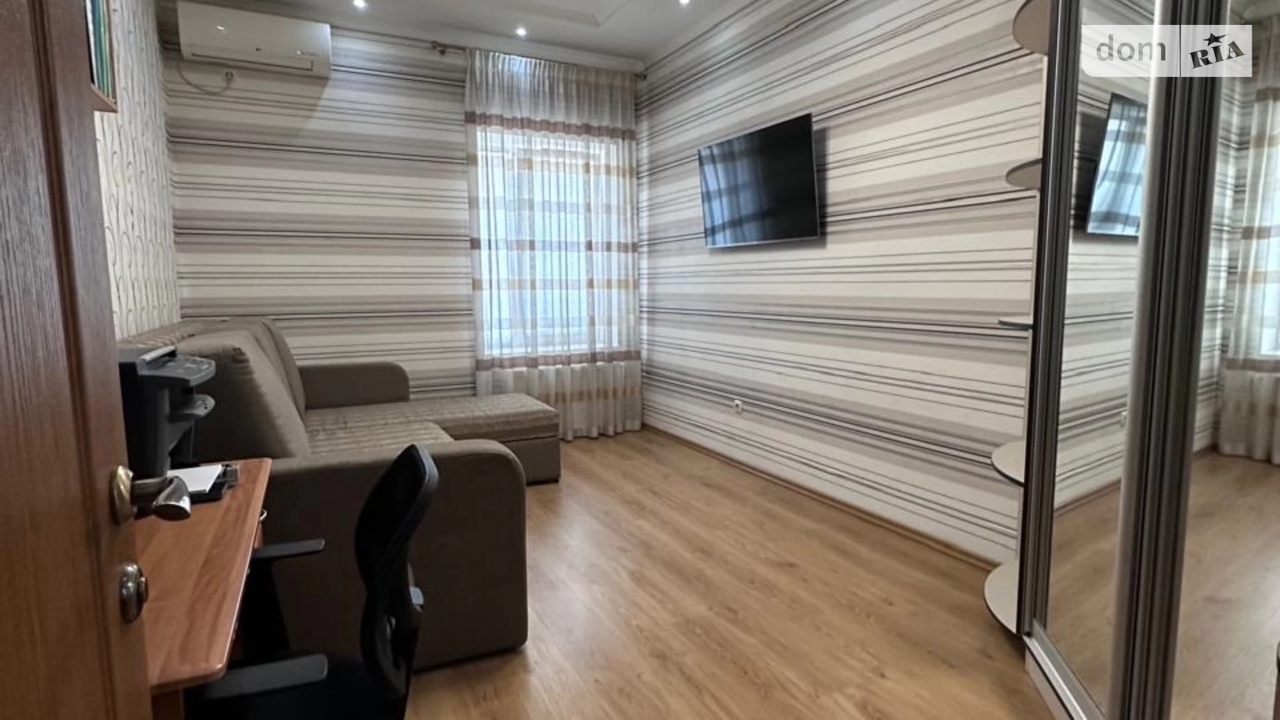 Продается 3-комнатная квартира 76 кв. м в Одессе, ул. Балковская, 130А - фото 2