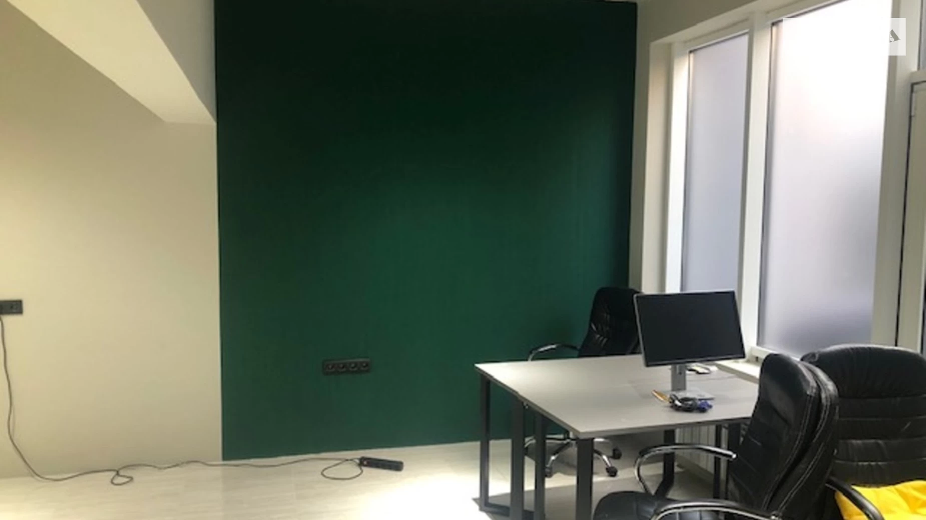 Продается офис 62 кв. м в бизнес-центре, цена: 105000 $ - фото 4