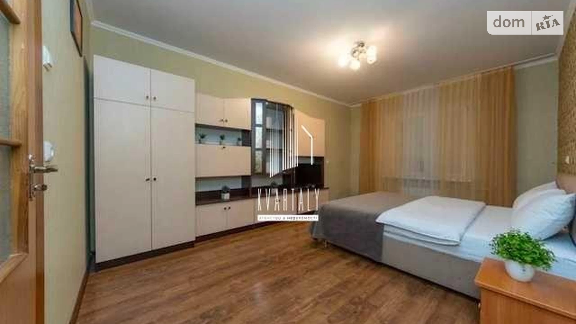 Продается 1-комнатная квартира 42.8 кв. м в Киеве, ул. Елены Пчилки, 2Б - фото 2
