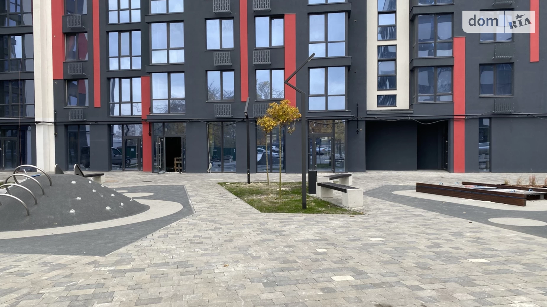 Продается 2-комнатная квартира 54 кв. м в Ивано-Франковске, ул. Бандеры Степана - фото 2