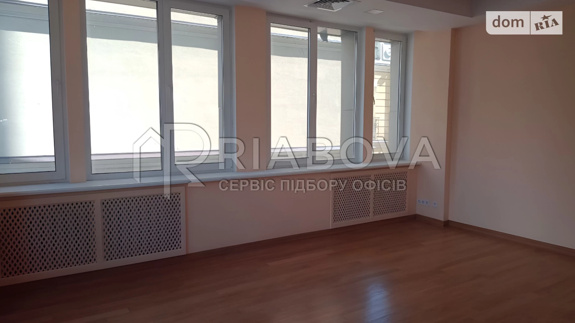 Сдается в аренду офис 815 кв. м в бизнес-центре, цена: 13040 $ - фото 2