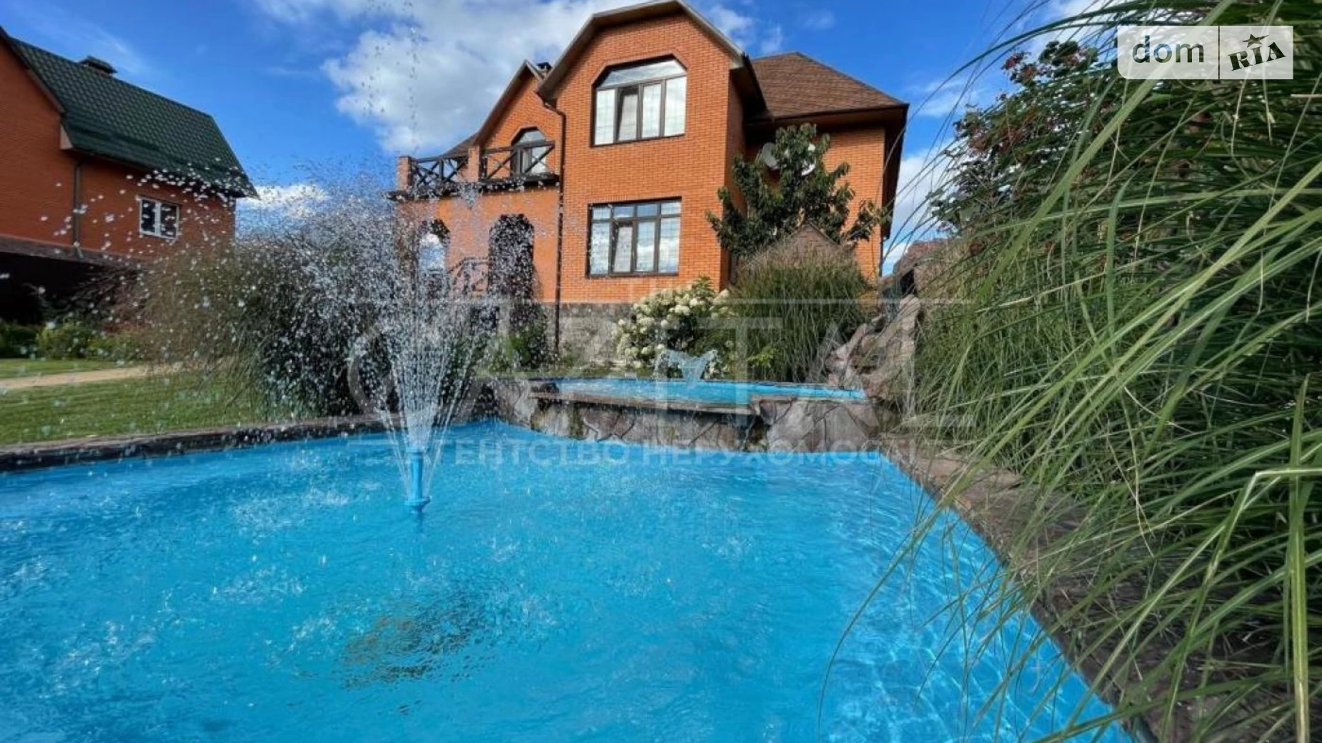 Продается дом на 2 этажа 360 кв. м с беседкой, цена: 350000 $ - фото 2