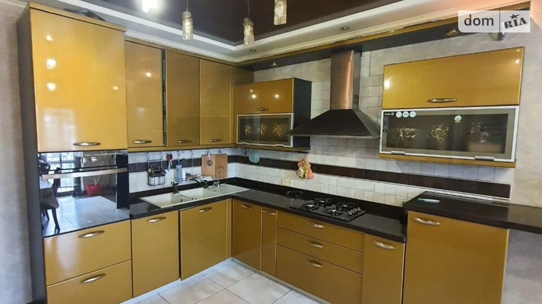 Продается дом на 3 этажа 300 кв. м с баней/сауной, цена: 250000 $ - фото 4
