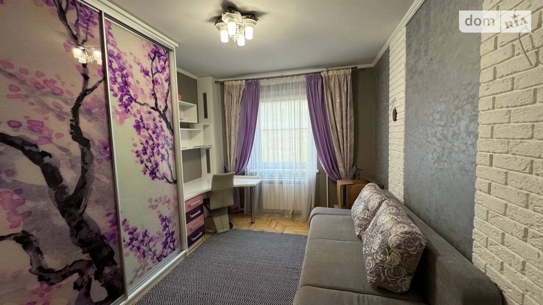 Продается 3-комнатная квартира 70.7 кв. м в Ивано-Франковске, ул. 24 Августа - фото 5