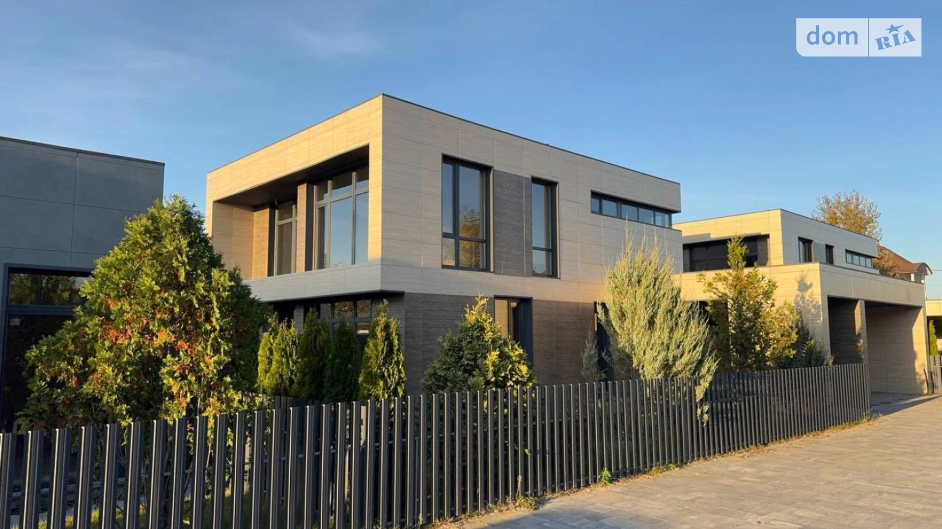 Продается дом на 2 этажа 150 кв. м с мебелью, цена: 220000 $ - фото 2