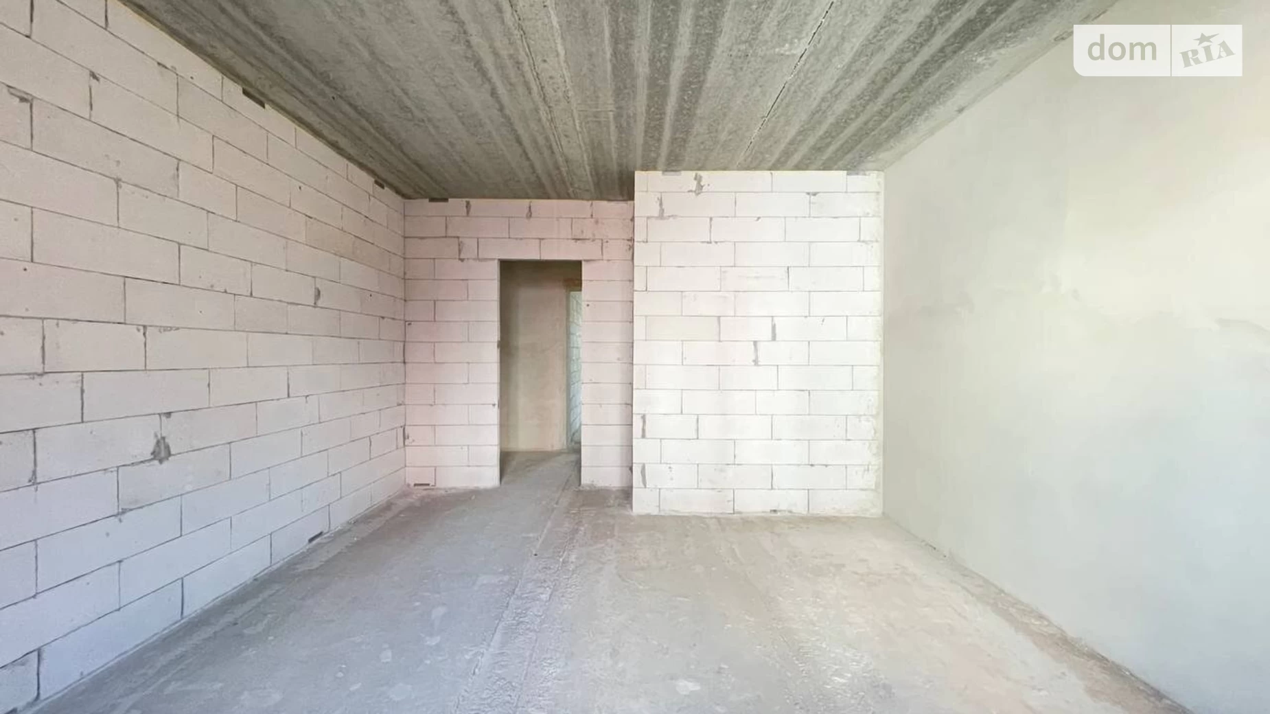 Продается 2-комнатная квартира 71 кв. м в Ивано-Франковске, ул. Троллейбусная, 10 - фото 4