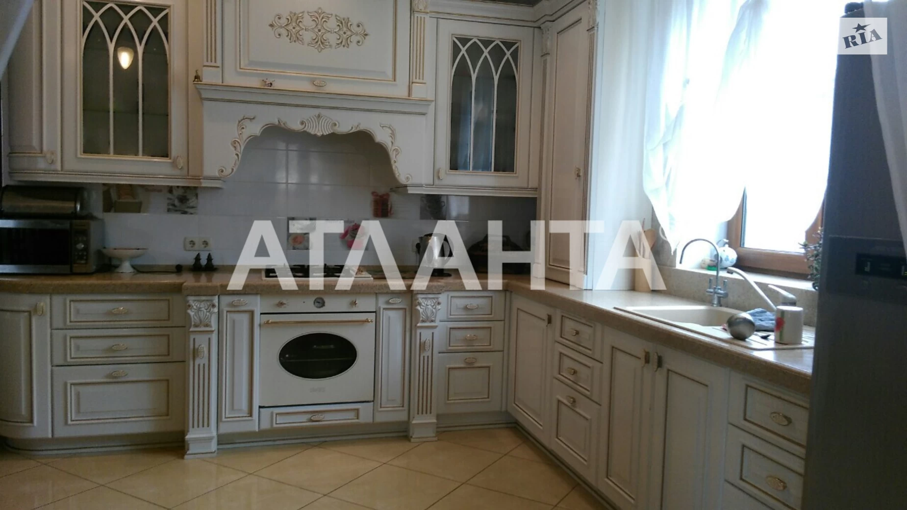 Продается дом на 2 этажа 230 кв. м с садом, цена: 270000 $ - фото 5