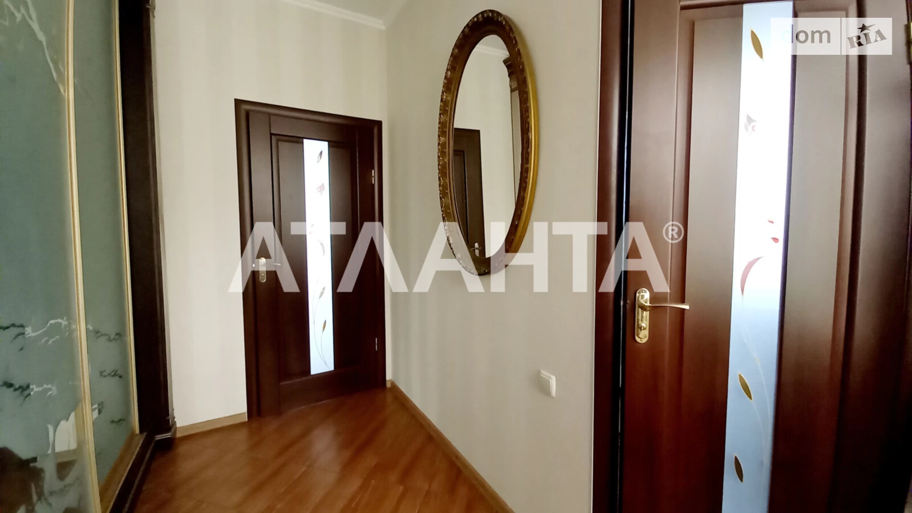 Продается дом на 2 этажа 230 кв. м с садом, цена: 270000 $ - фото 2
