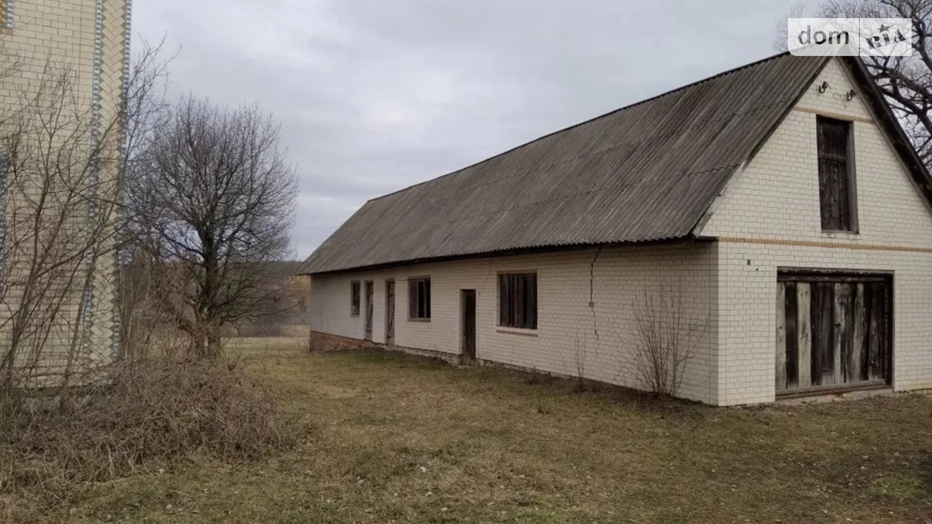 Продается дом на 2 этажа 350 кв. м с бассейном, цена: 10000 $ - фото 3