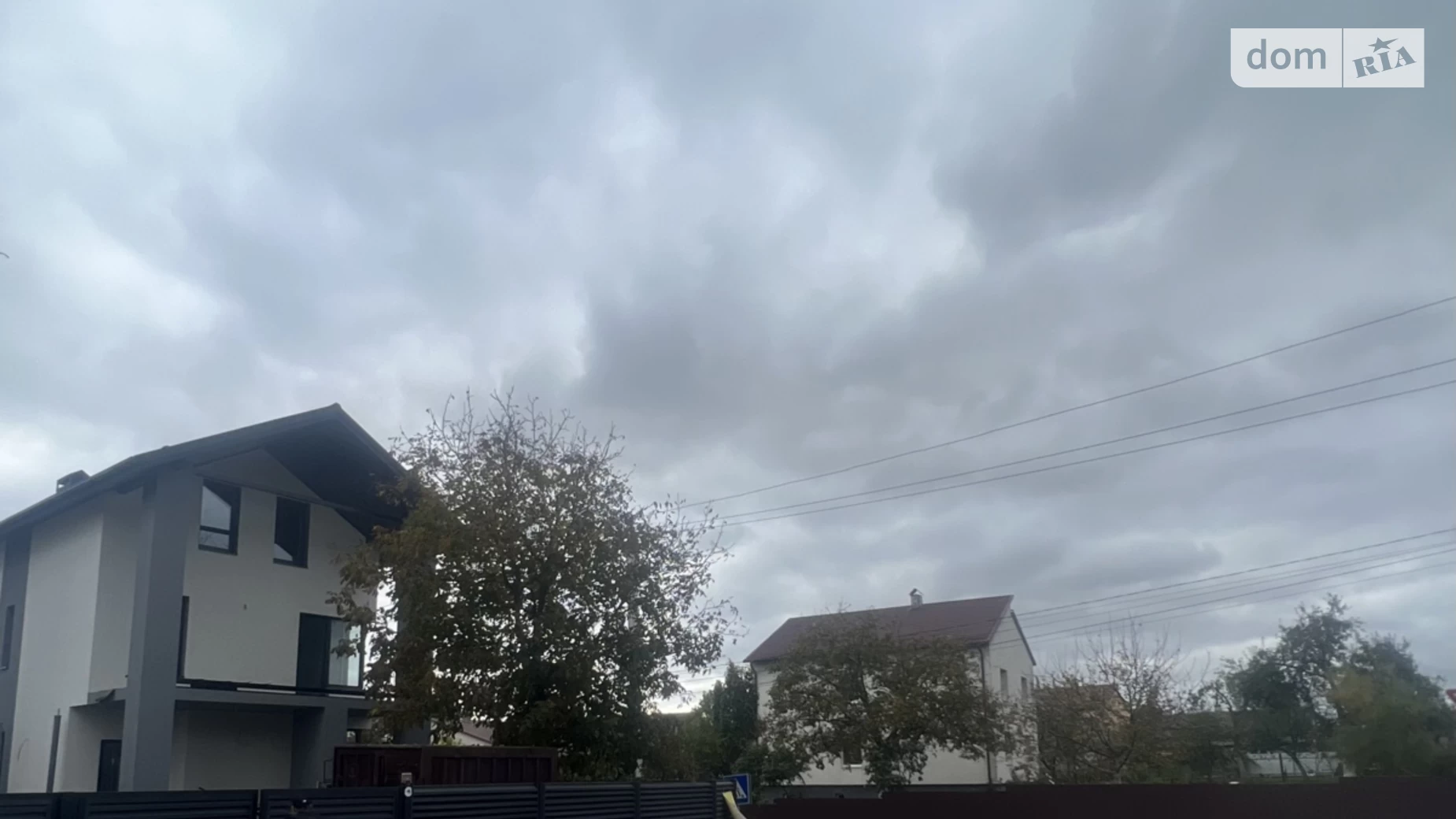 Продается дом на 2 этажа 140 кв. м с камином, цена: 195000 $ - фото 2