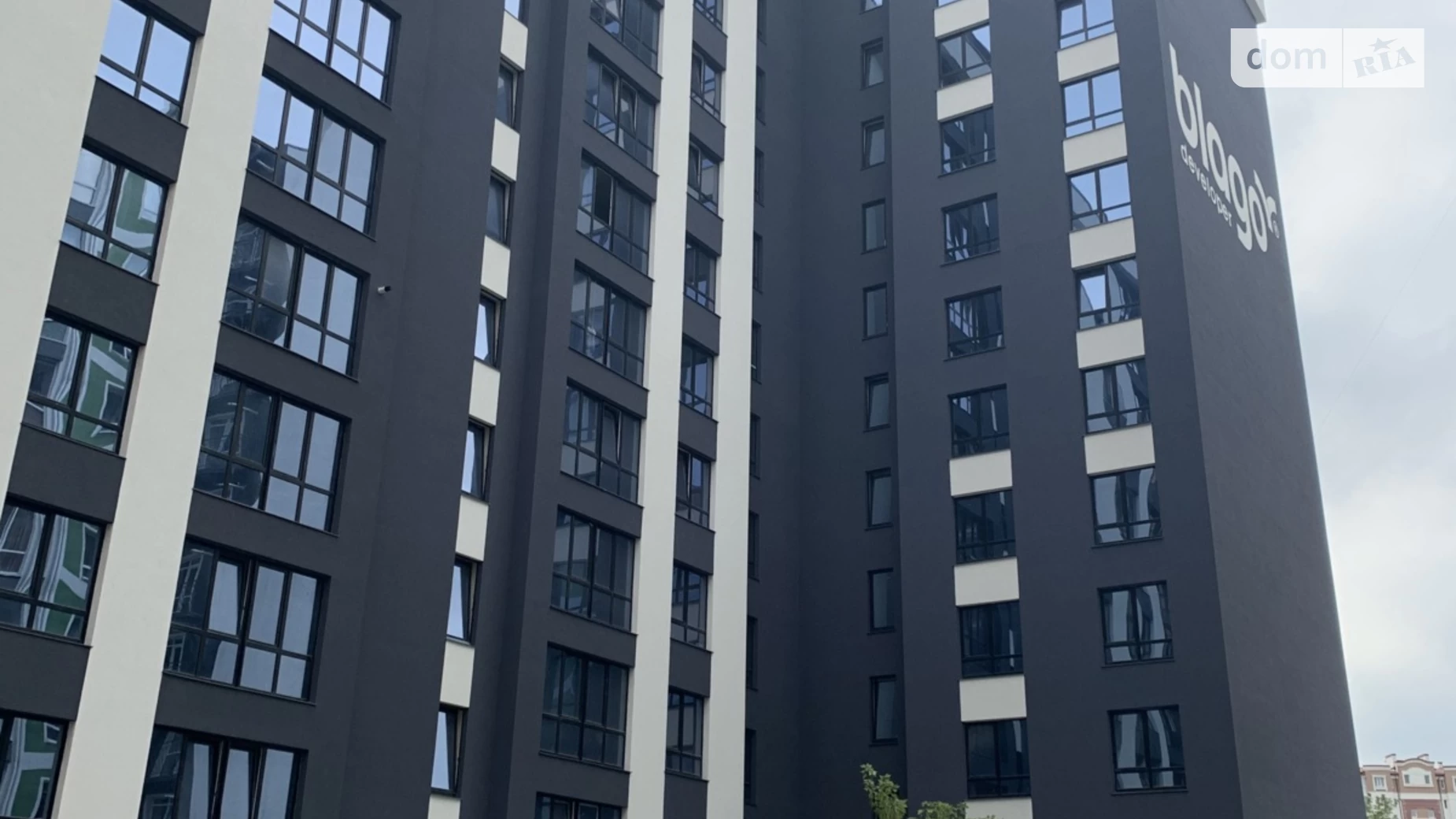 Продается 2-комнатная квартира 63.2 кв. м в Ивано-Франковске, ул. Химиков, 24/2 - фото 2