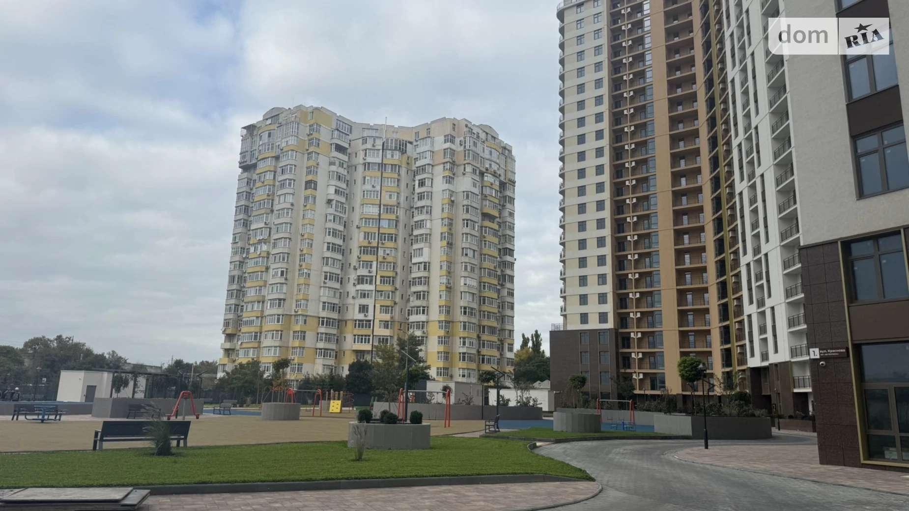 Продається 1-кімнатна квартира 43 кв. м у Одесі, вул. Краснова - фото 2