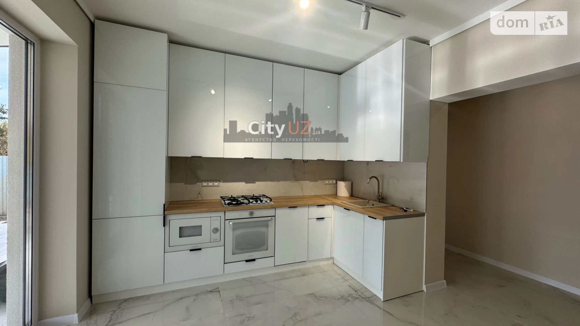 Продається одноповерховий будинок 105 кв. м с басейном, цена: 275000 $ - фото 2