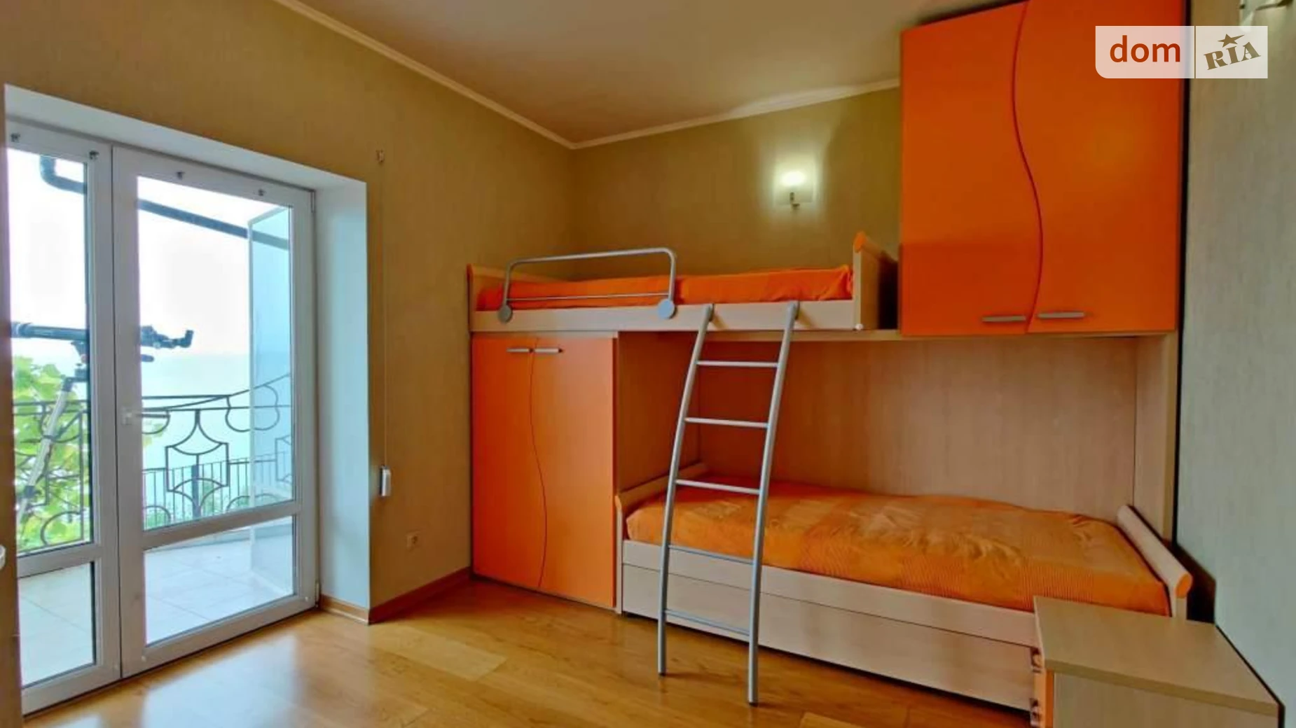 Сдается в аренду дом на 2 этажа 140 кв. м с камином, цена: 700 $ - фото 4
