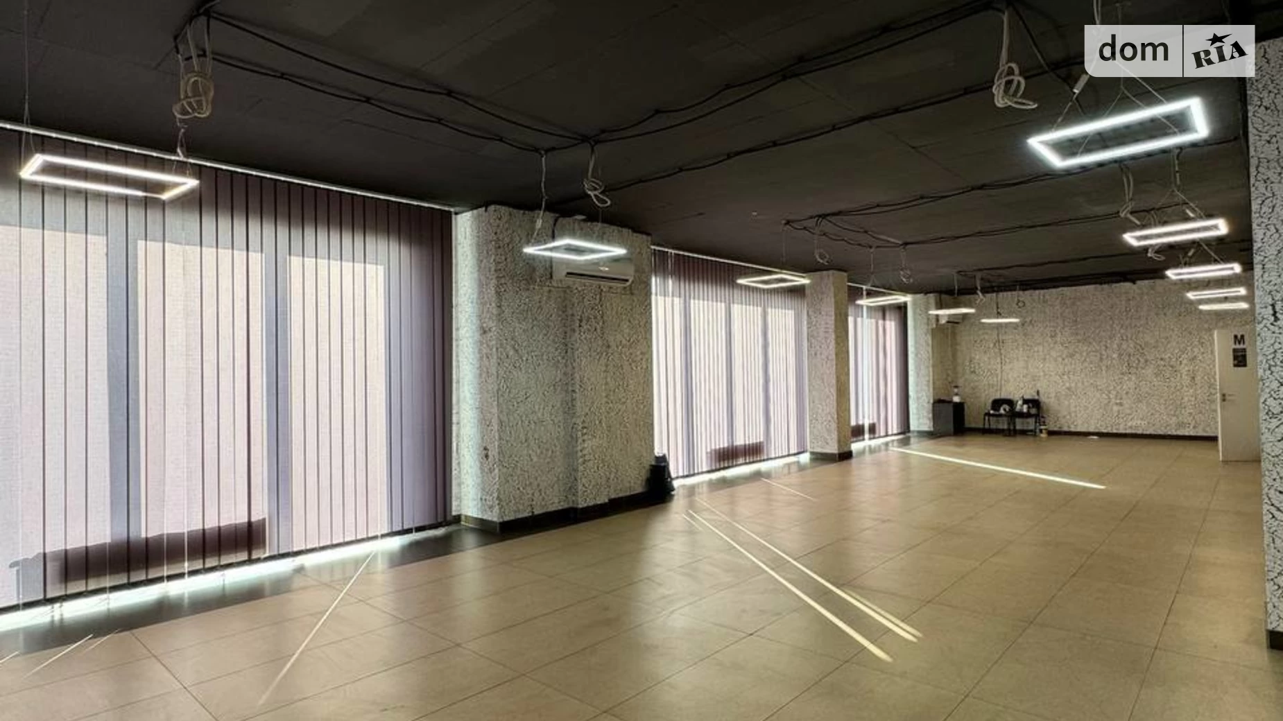 Здається в оренду офіс 199 кв. м в бізнес-центрі, цена: 1791 $ - фото 2