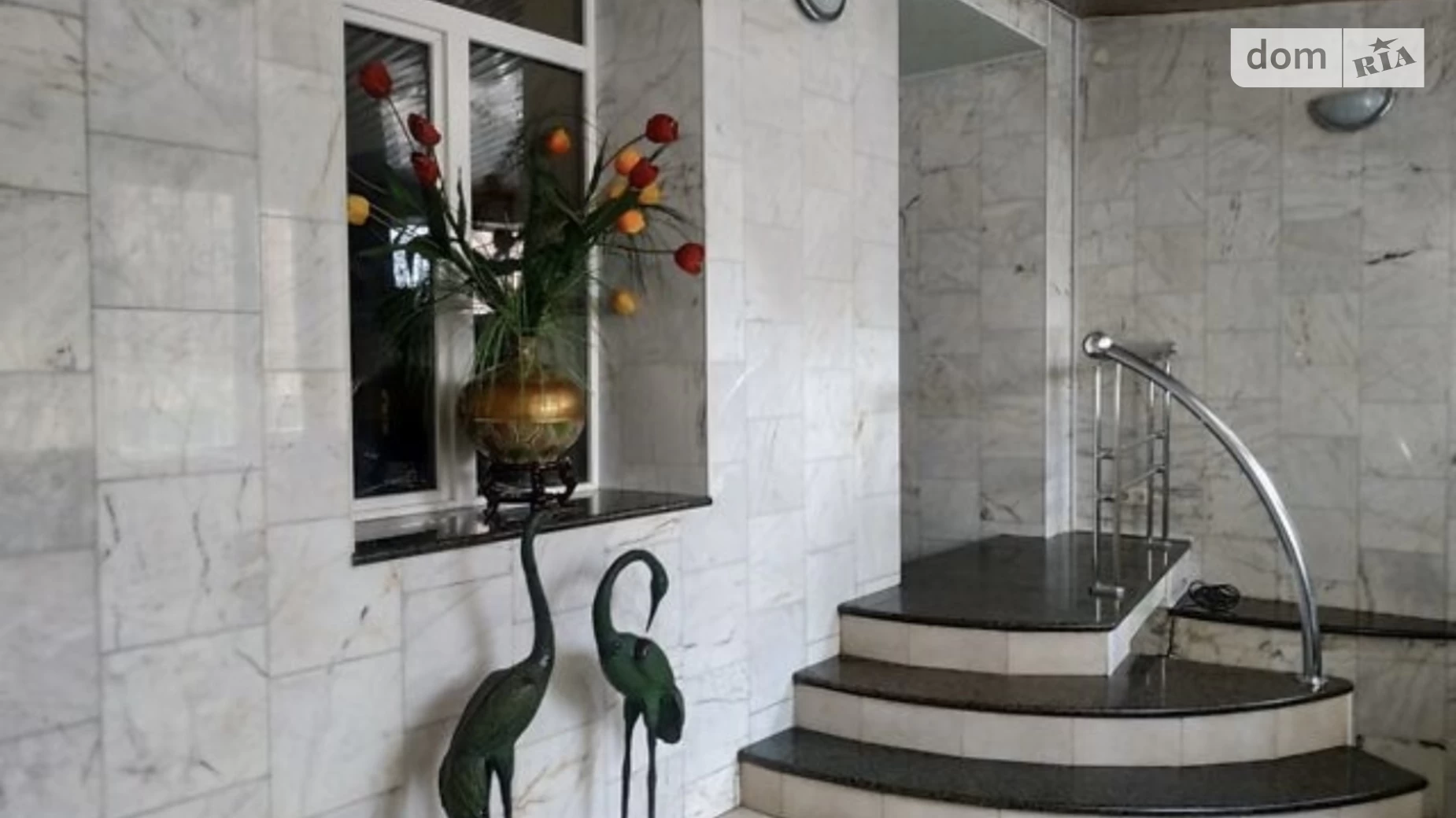 Продается офис 138.6 кв. м в бизнес-центре, цена: 270000 $ - фото 2