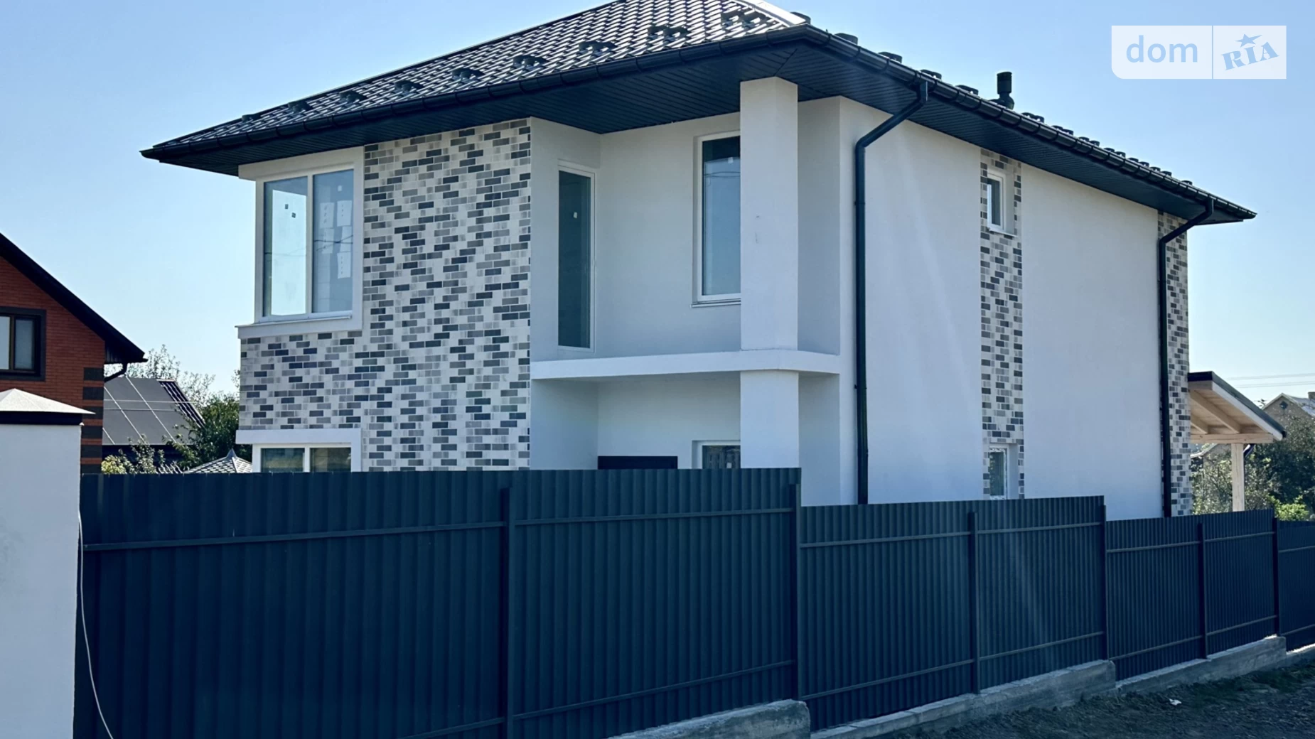 Продается дом на 2 этажа 130 кв. м с гаражом, цена: 108000 $ - фото 4
