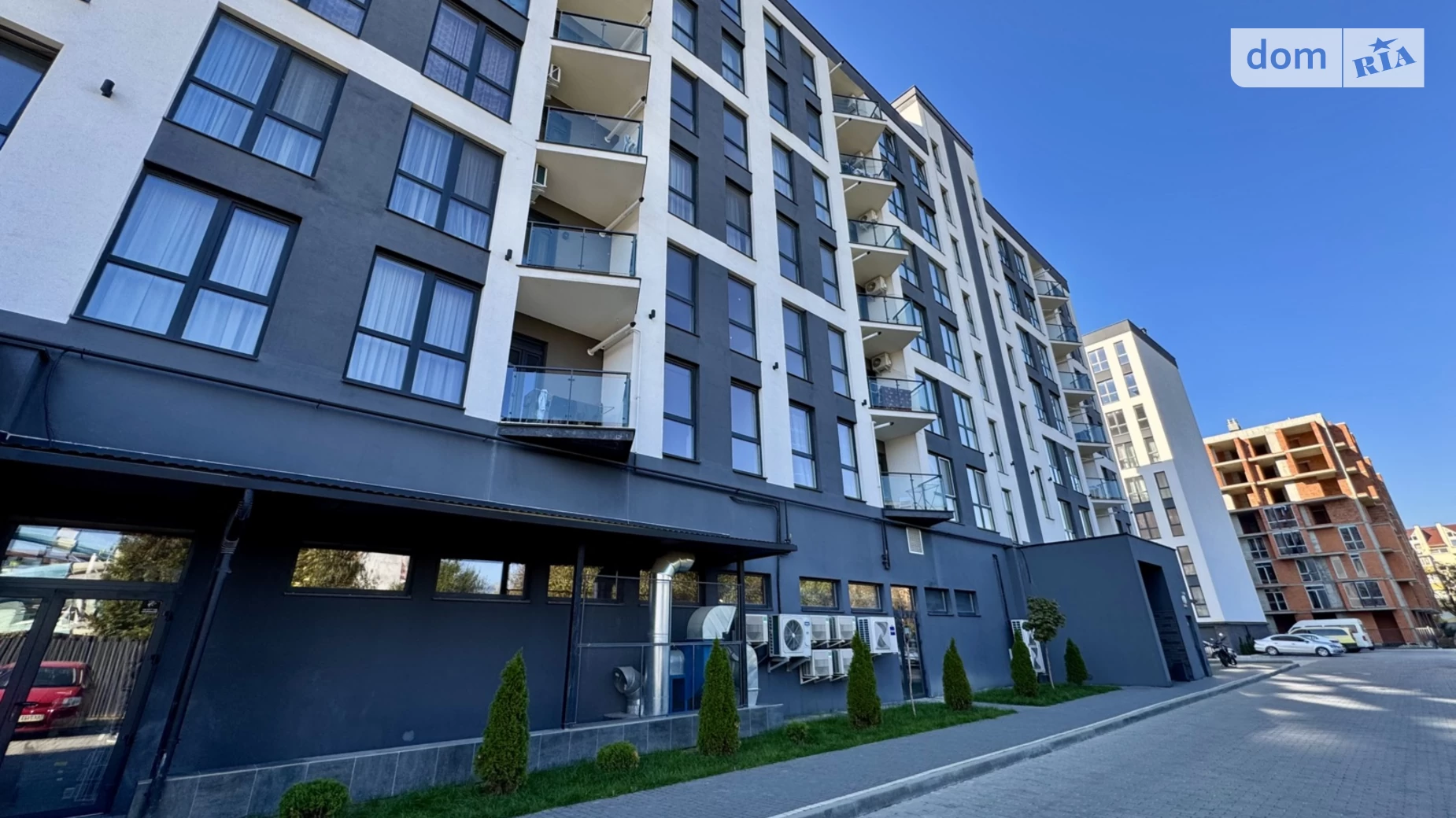 Продается 2-комнатная квартира 65.7 кв. м в Ужгороде, ул. Капушанская(Победы), 150 - фото 2