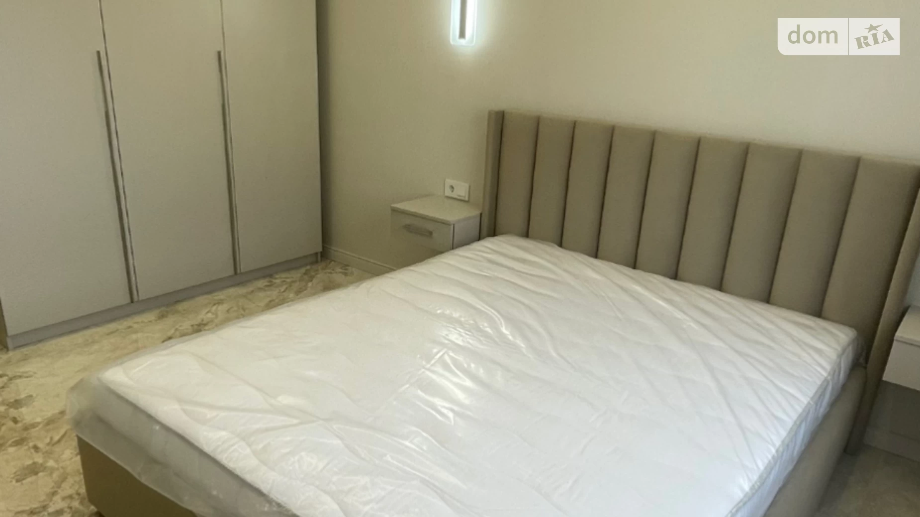 Продається 1-кімнатна квартира 41 кв. м у Ужгороді, вул. Василя Гаджеги(Радіщева), 7 корпус 4 - фото 3