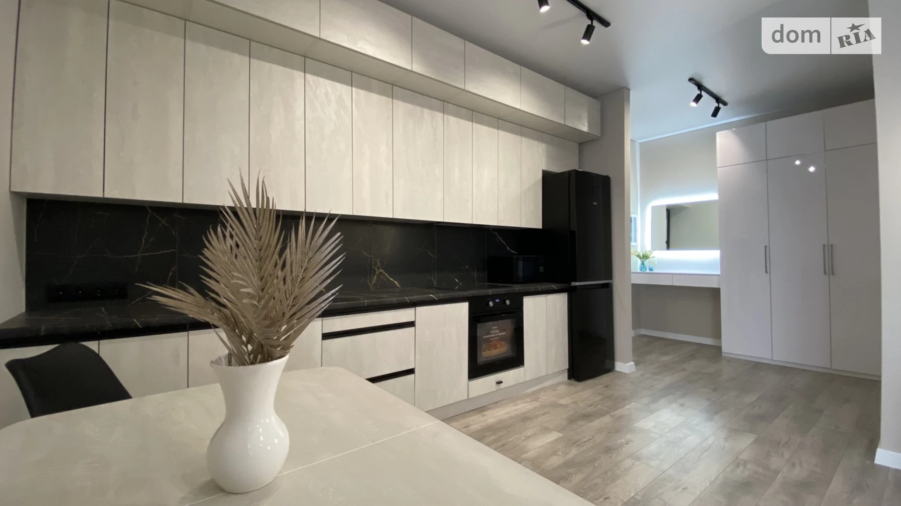 Продается 2-комнатная квартира 63 кв. м в Минае, ул. Августина Волошина, 14 - фото 3