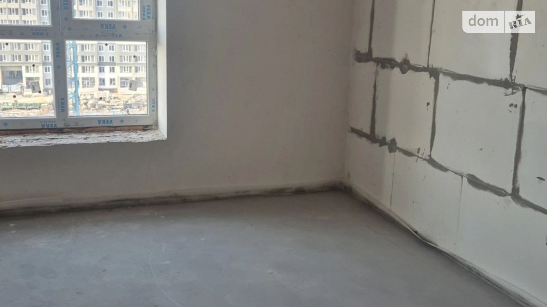 Продается 1-комнатная квартира 35 кв. м в Буче, ул. Ивана Кожедуба, 3А - фото 2