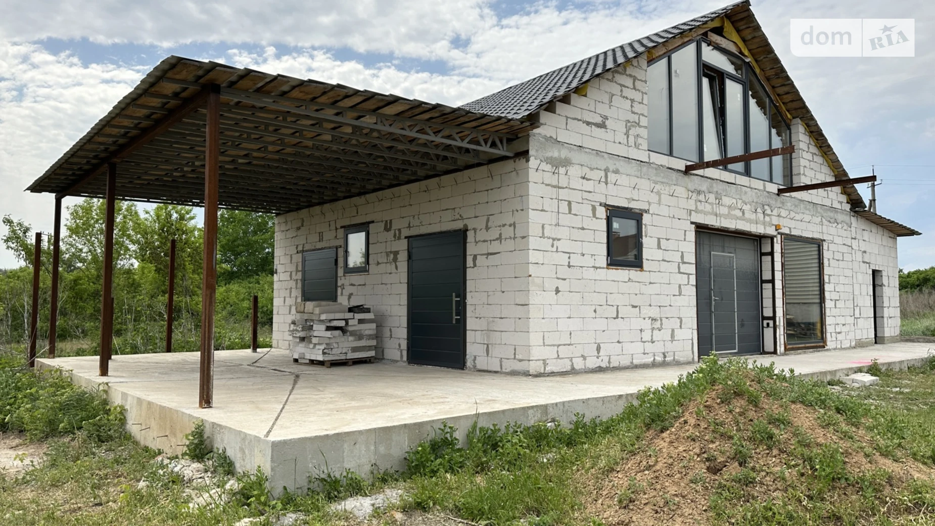 Продается дом на 2 этажа 226 кв. м с верандой, цена: 48800 $ - фото 2