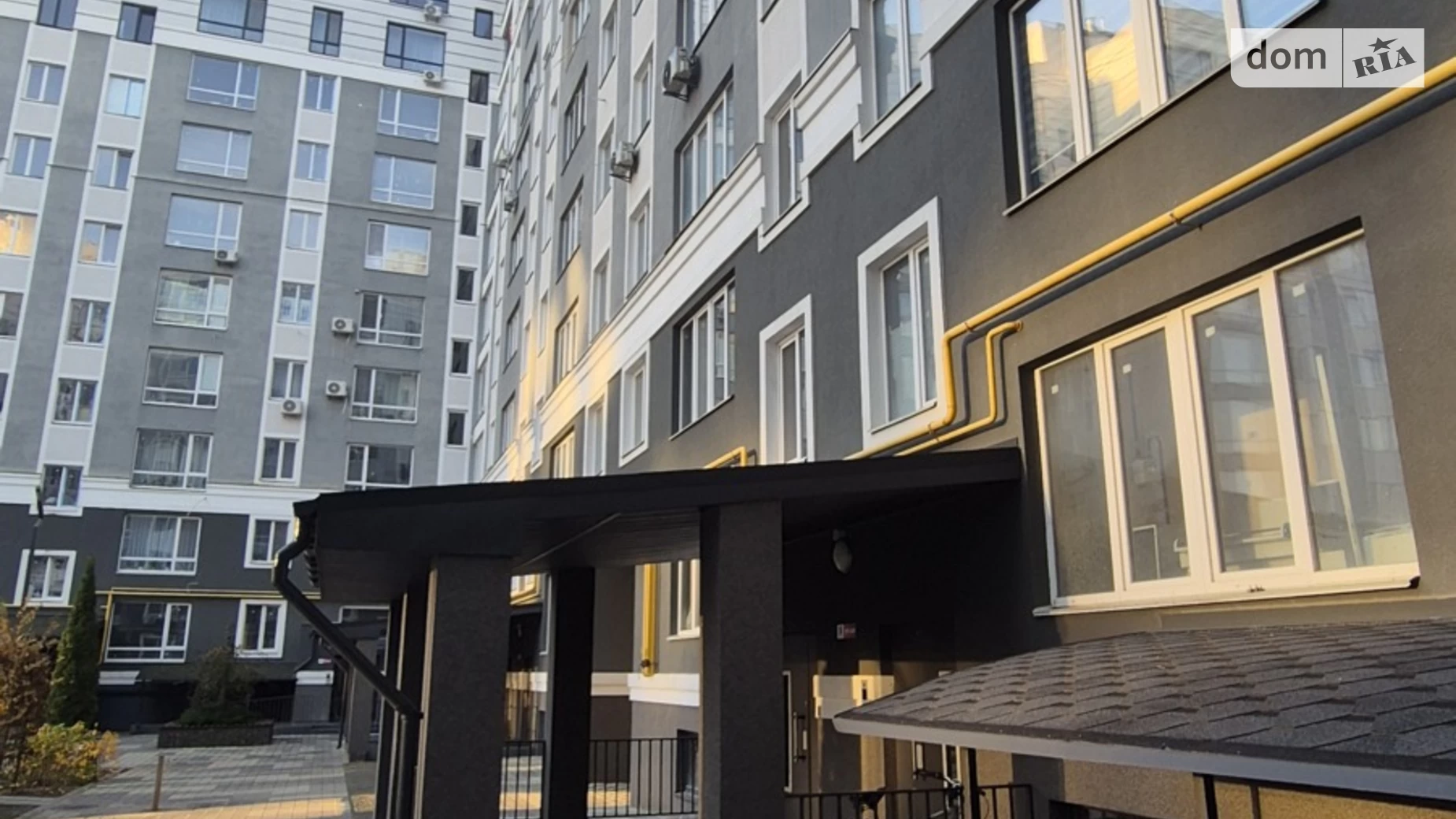 Продається 2-кімнатна квартира 68 кв. м у Бучі, вул. Івана Кожедуба, 8А - фото 2