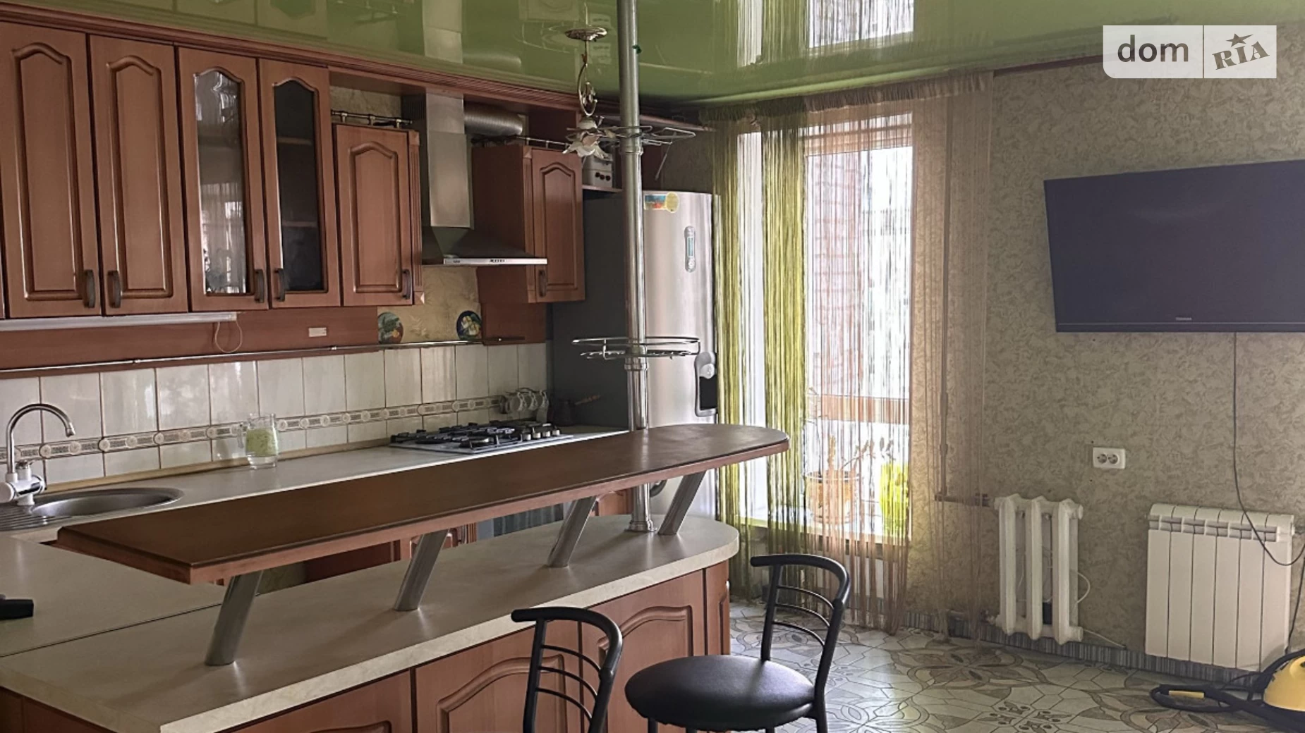 Продается 2-комнатная квартира 85.3 кв. м в Черноморске, просп. Мира(Ленина ул.), 41 - фото 2