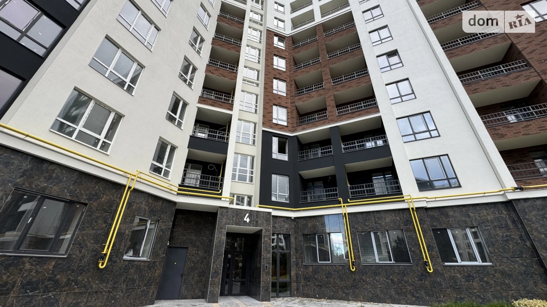 Продается 3-комнатная квартира 85 кв. м в Ирпене, ул. Ольги Кобылянской(Достоевского), 1В/5 - фото 2