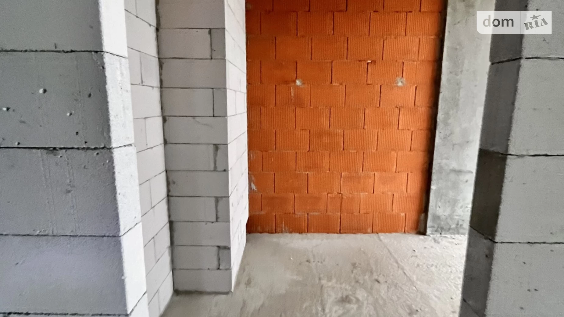 Продается 1-комнатная квартира 40 кв. м в Ивано-Франковске, ул. Левицкого Романа, 10 - фото 3
